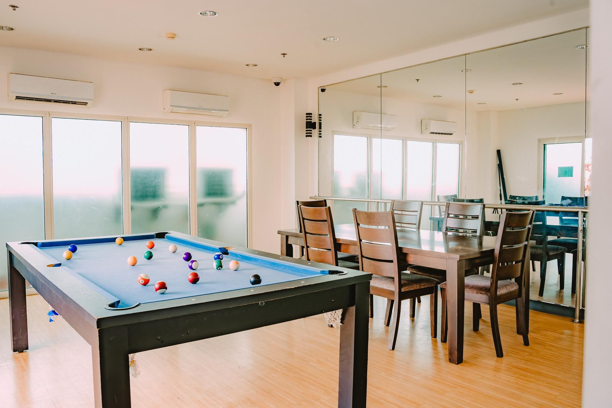 I Suites Hotel Malate