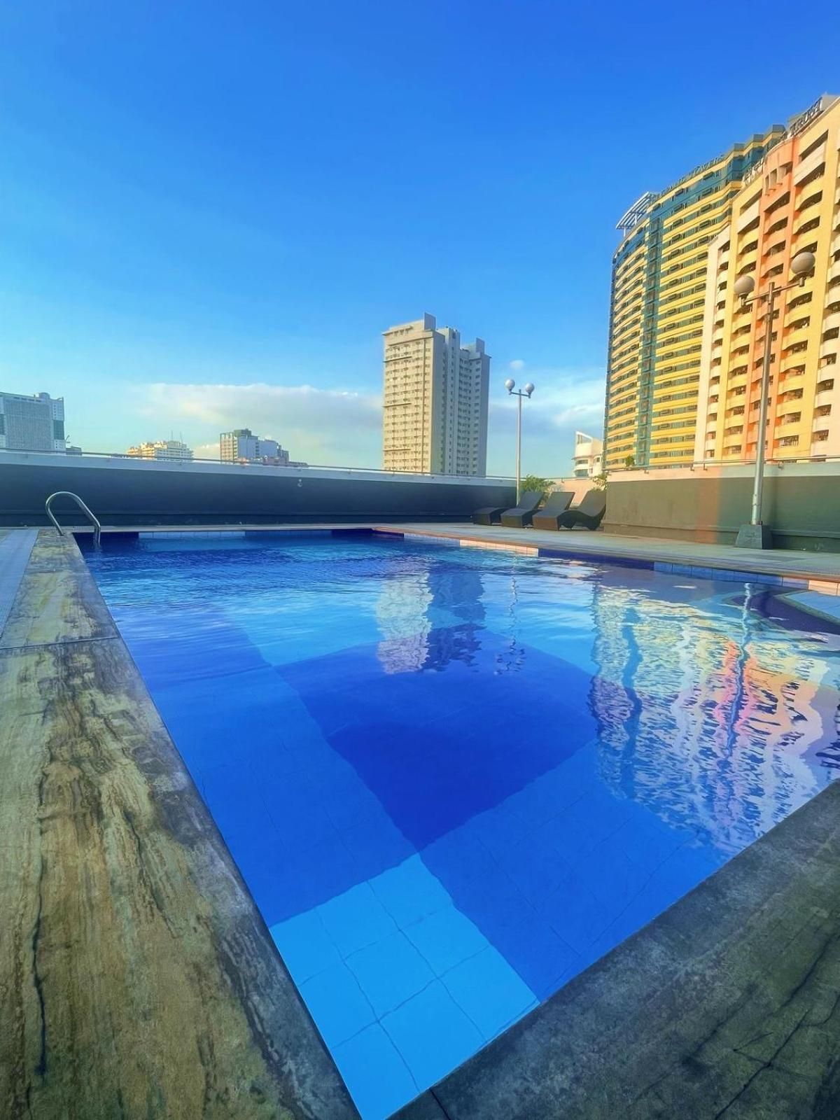I Suites Hotel Malate