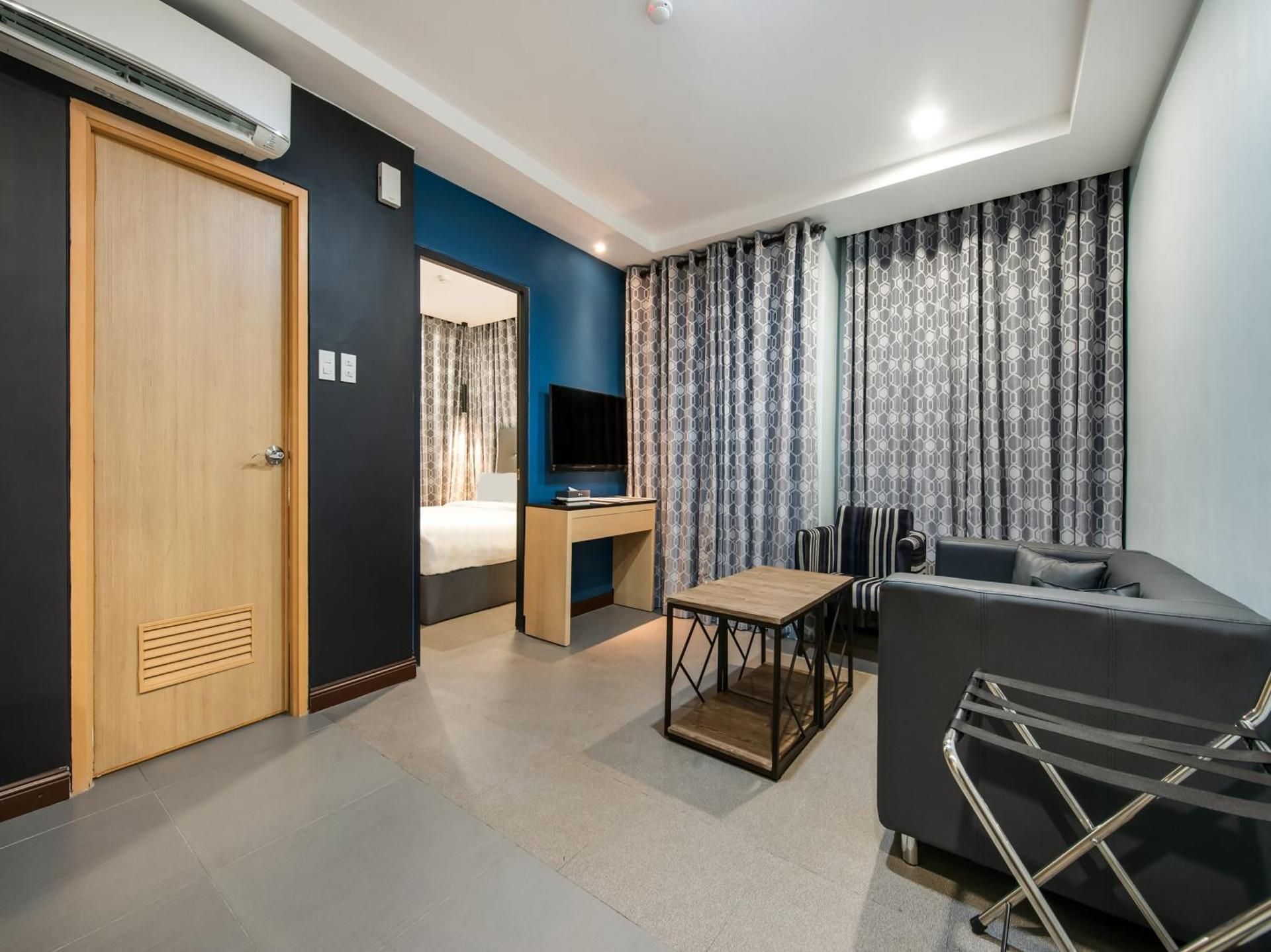 One Bedroom Suite 