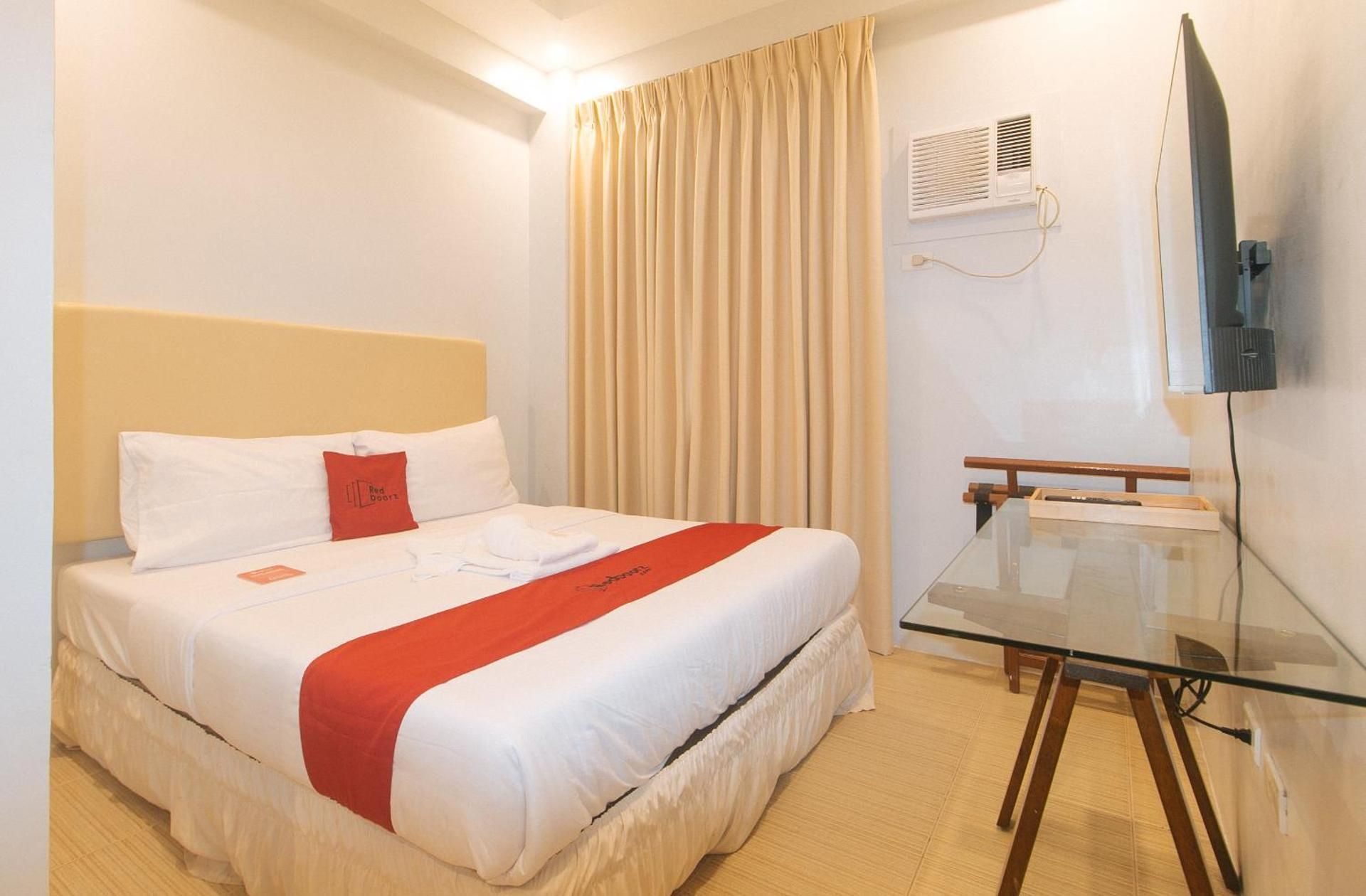 RedDoorz @ Zenova Hotel Standard Double Room 2