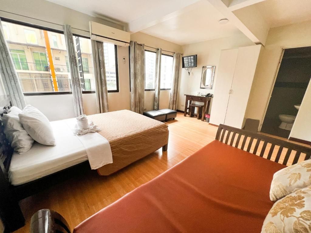 Family Room with Private Bathroom