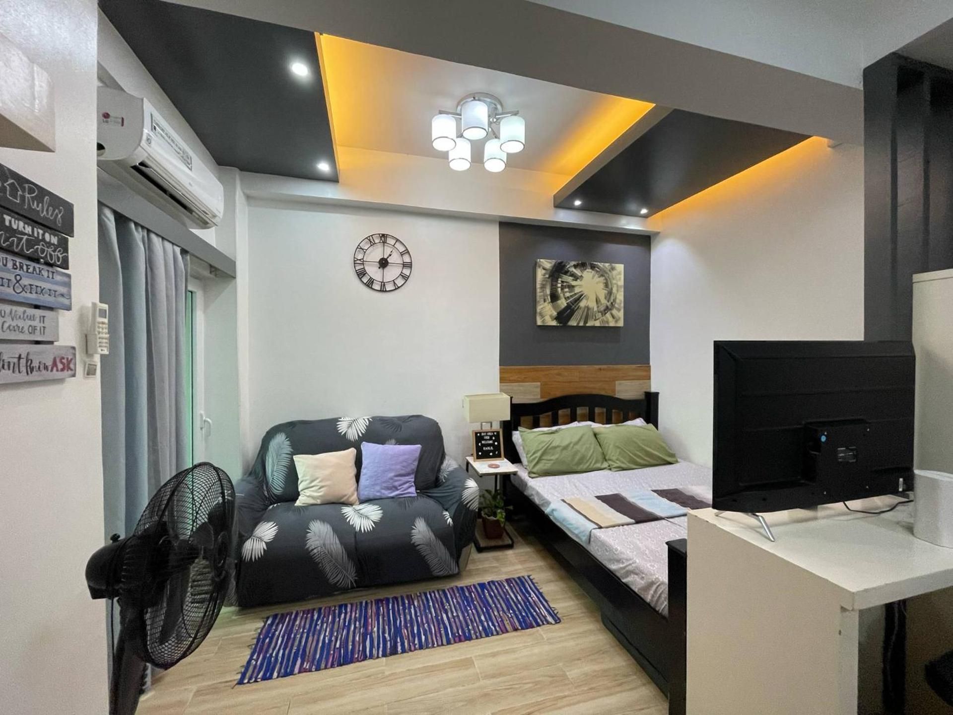 Studio with Balcony