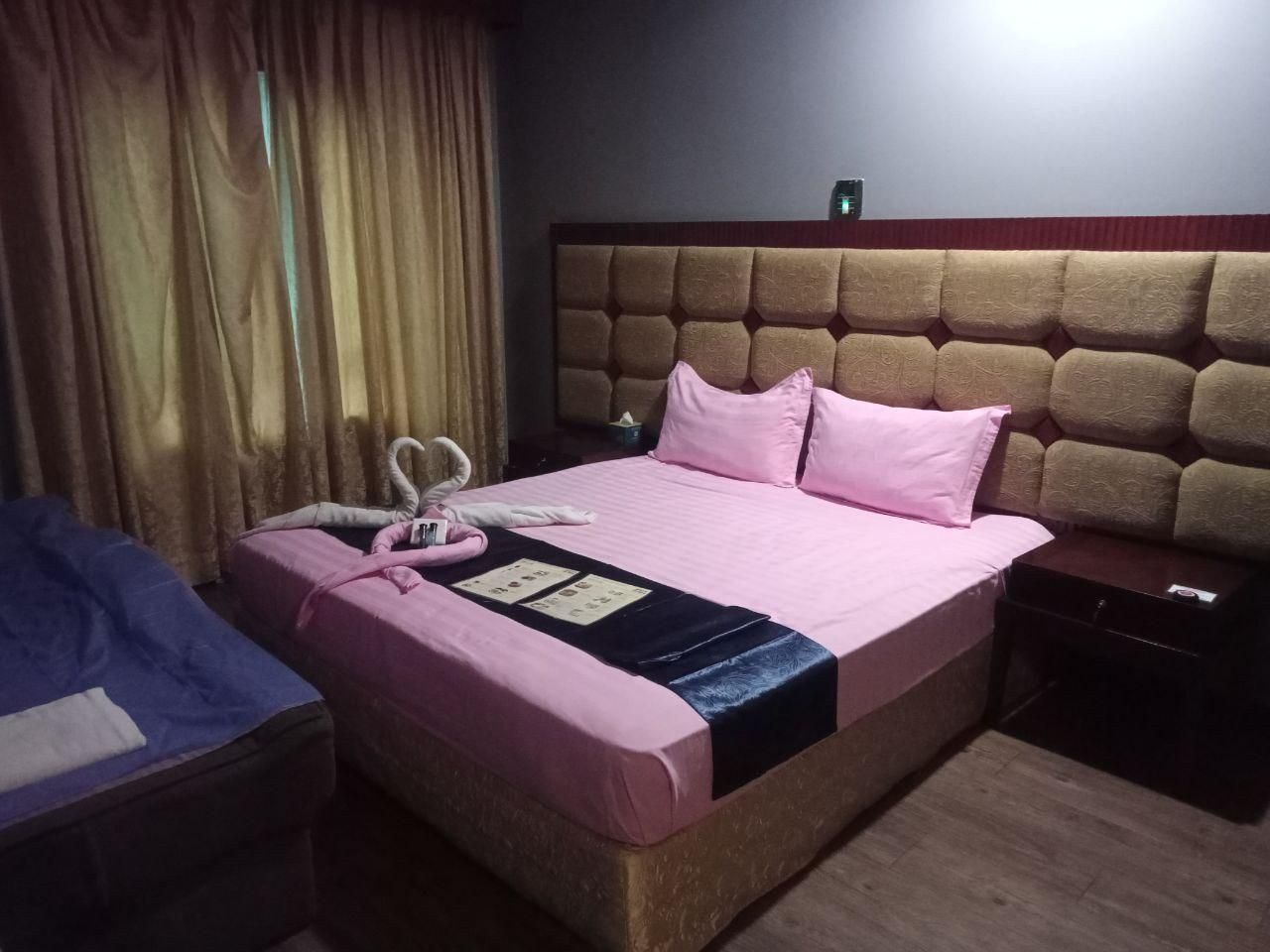Deluxe Suite