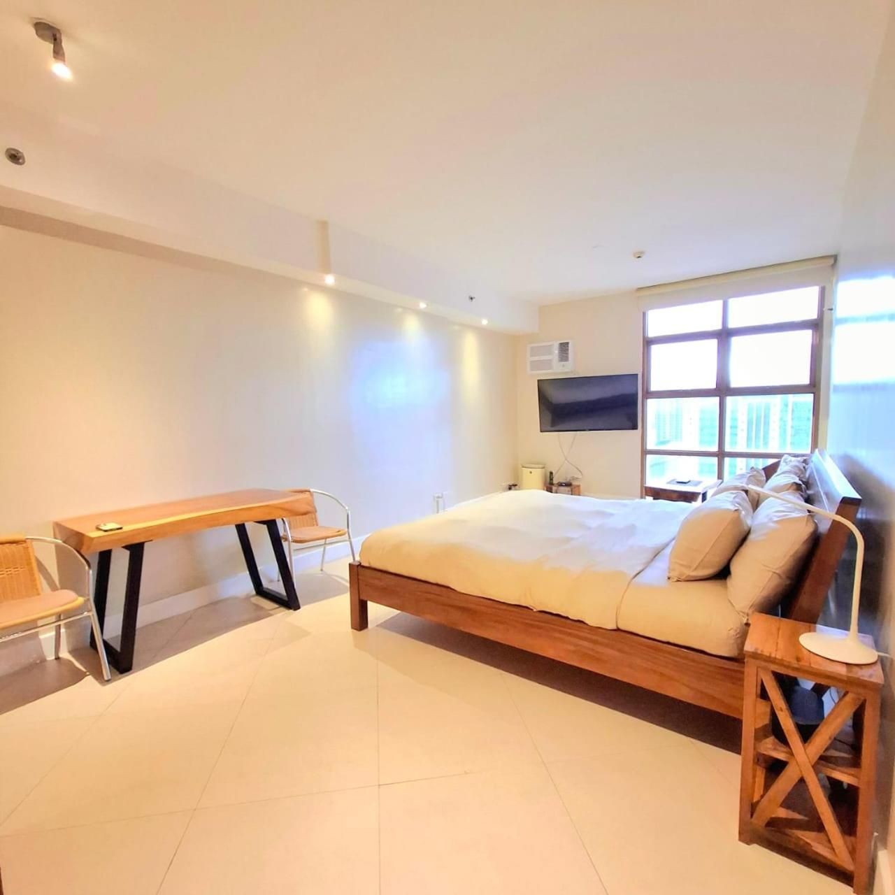 Three-Bedroom Premium Apartment with Balcony
