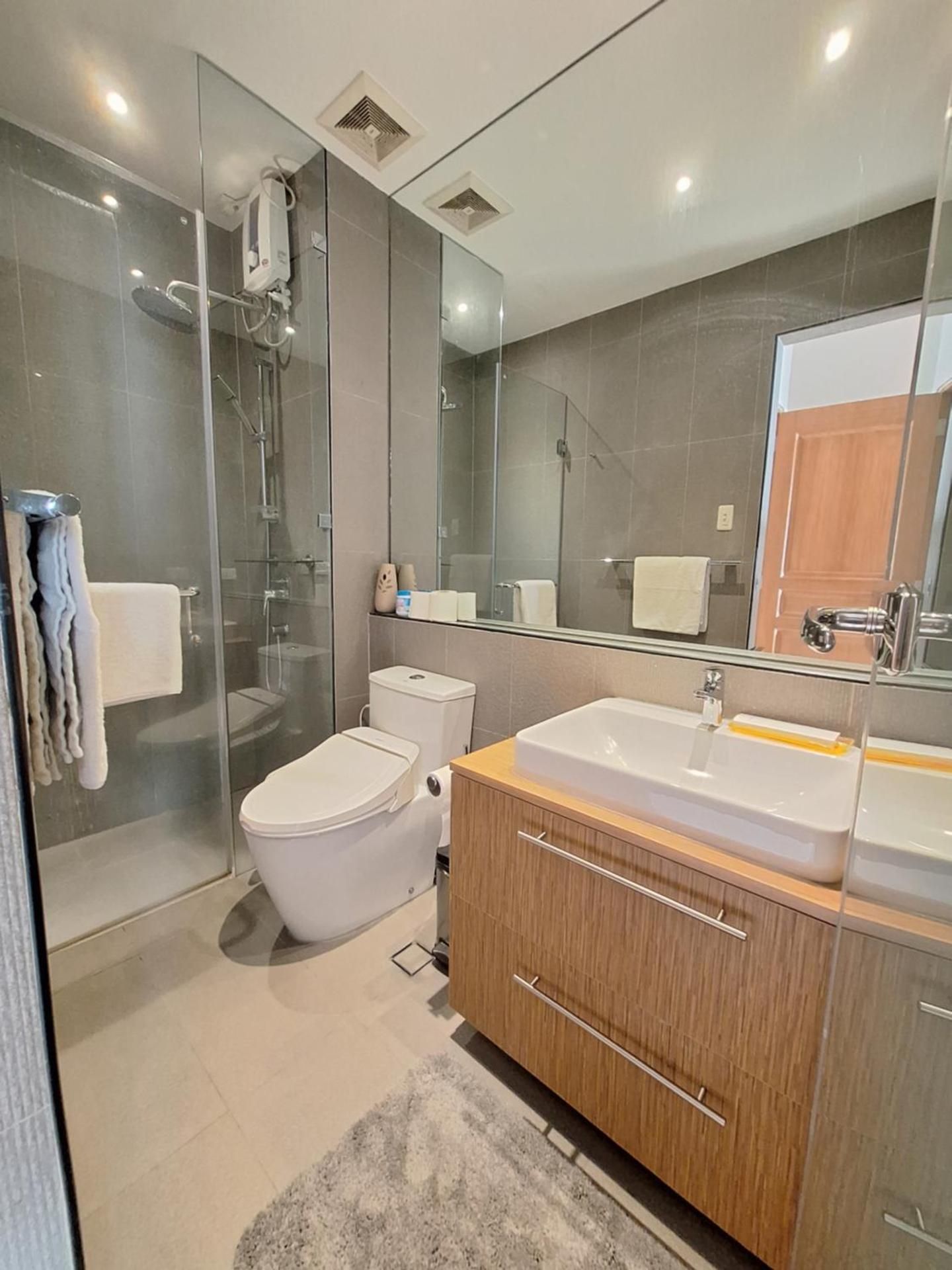 Three-Bedroom Premium Apartment with Balcony