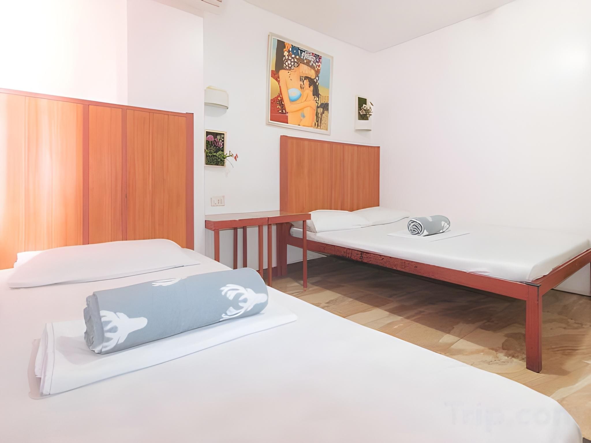 Triple Room with Shared Bathroom