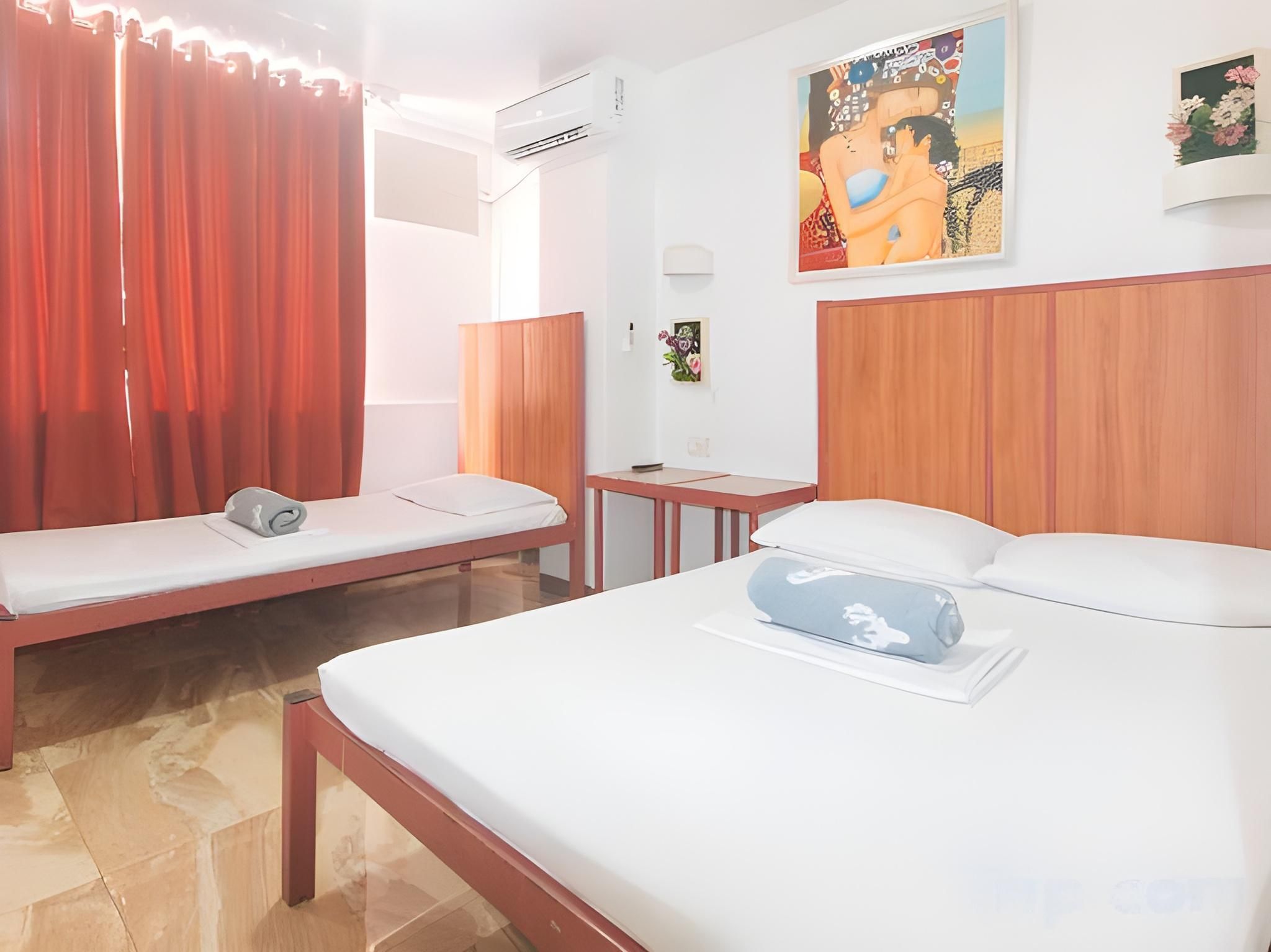 Triple Room with Shared Bathroom