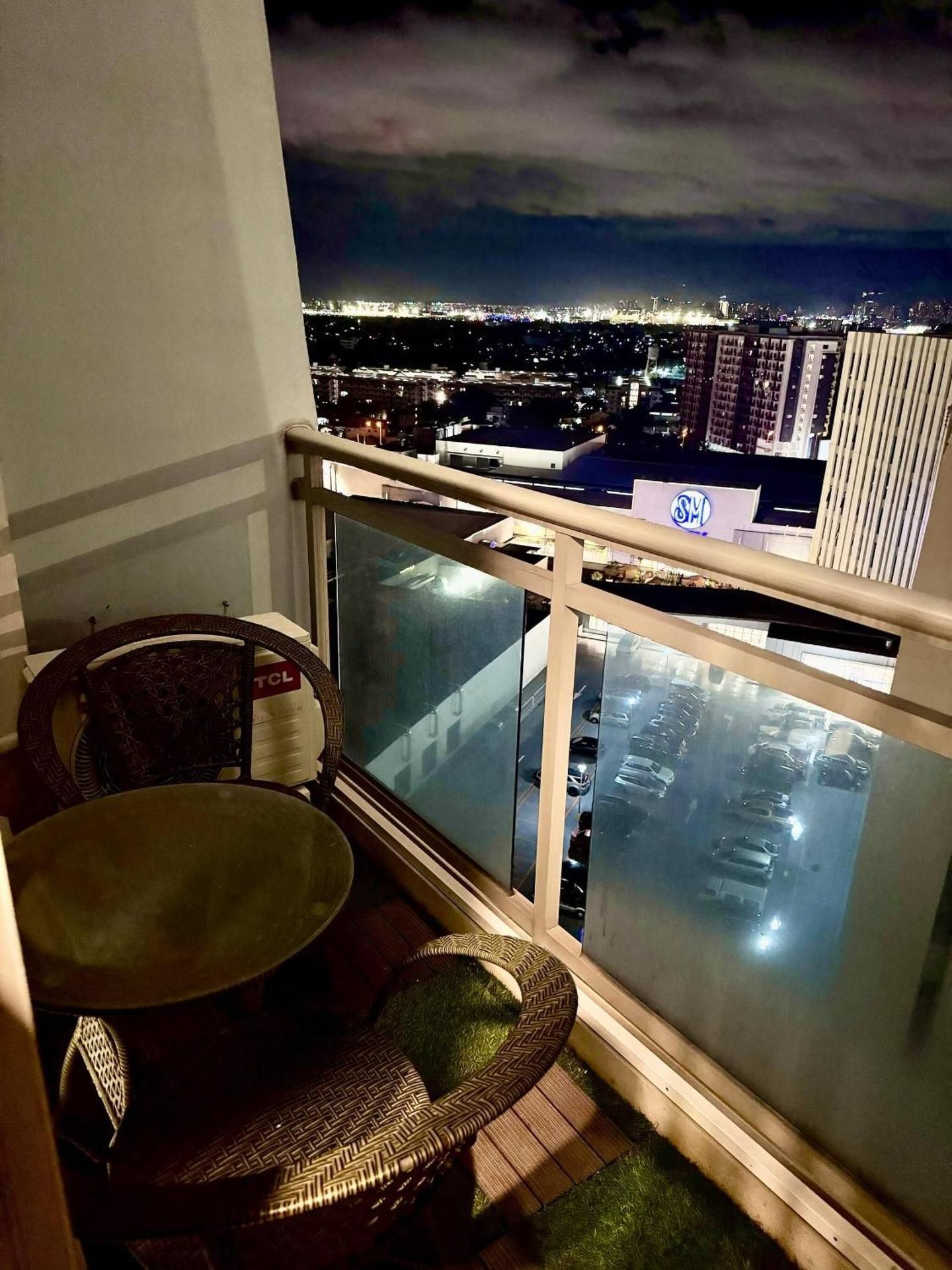 1BR Bahamas 19th floor, Azure Paraaque Holiday Home 2