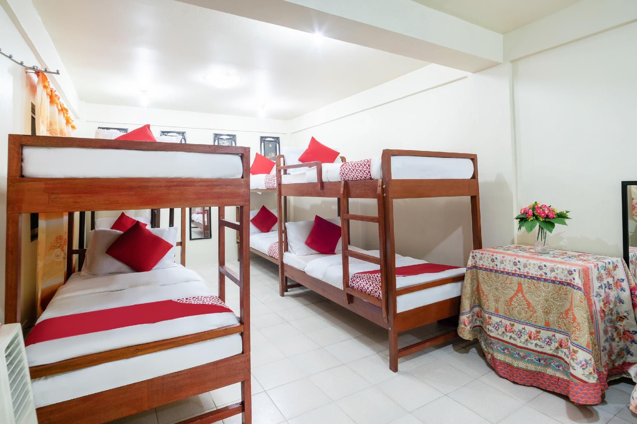Bunk Bed- Mixed Dorms 8 persons