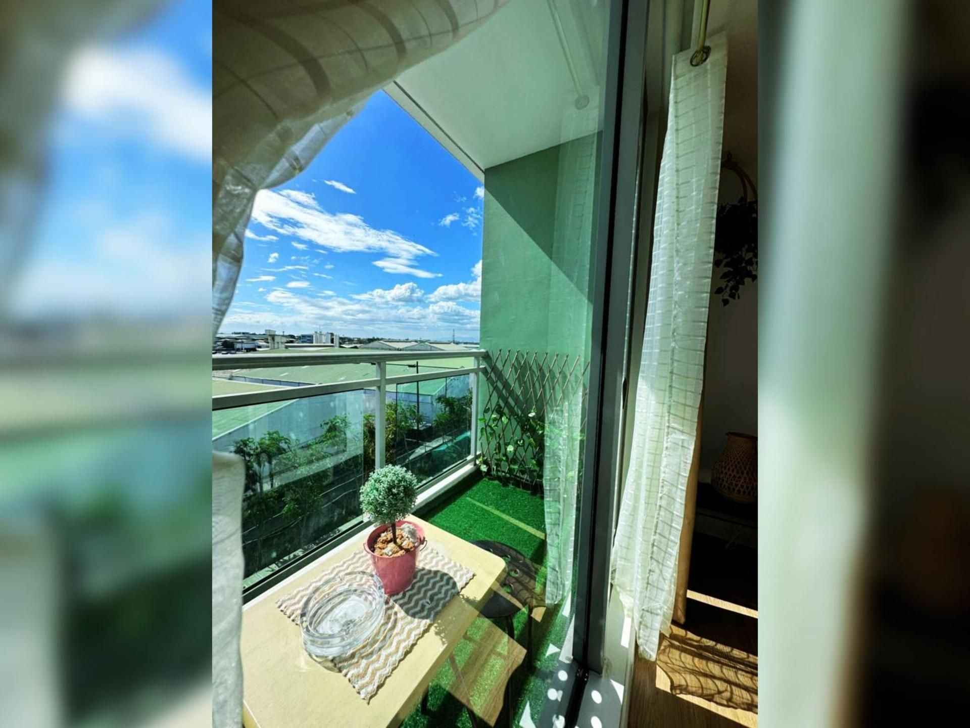 Double Room with Balcony and Sea View