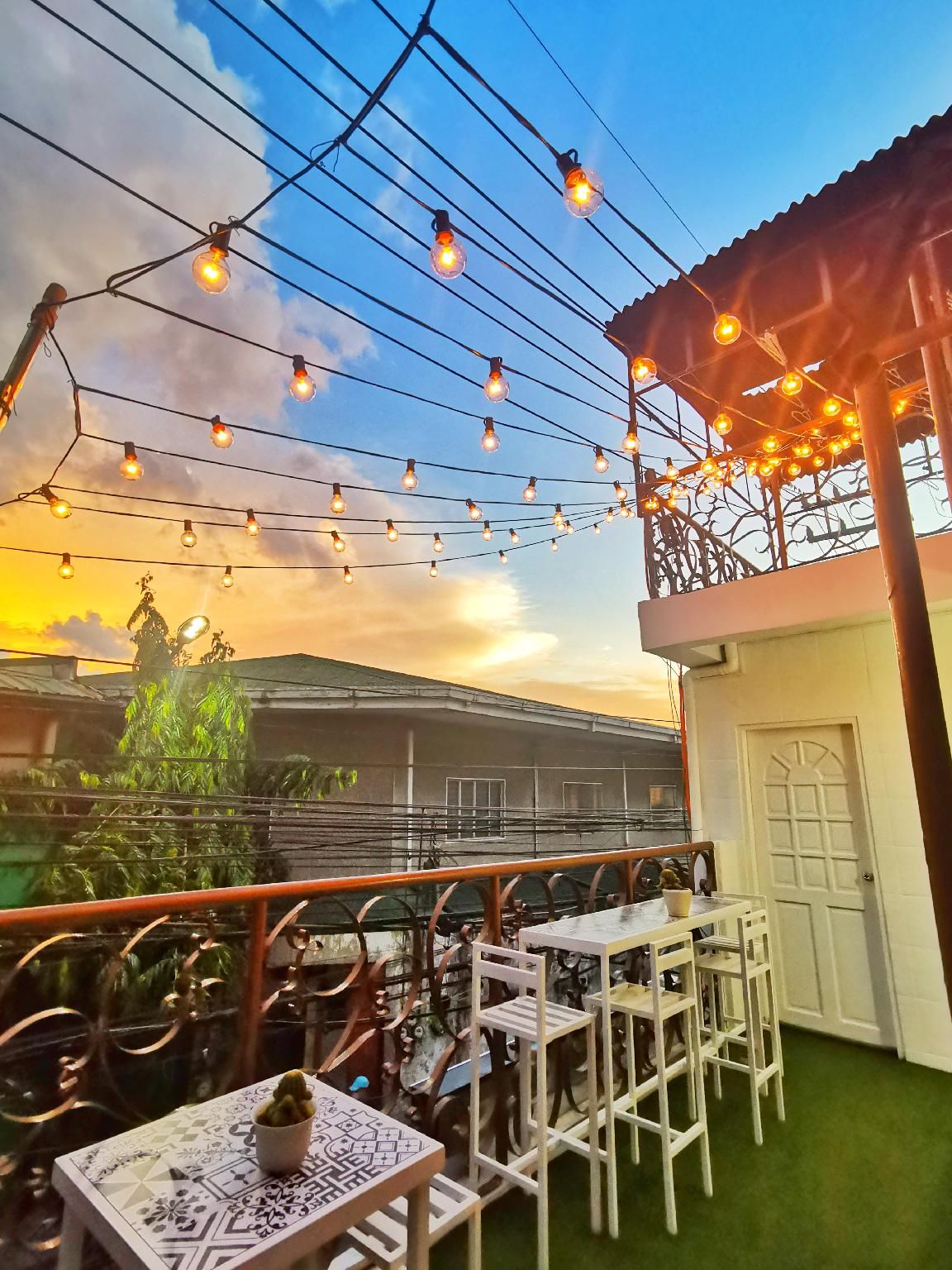 NomadsMNL Hostel