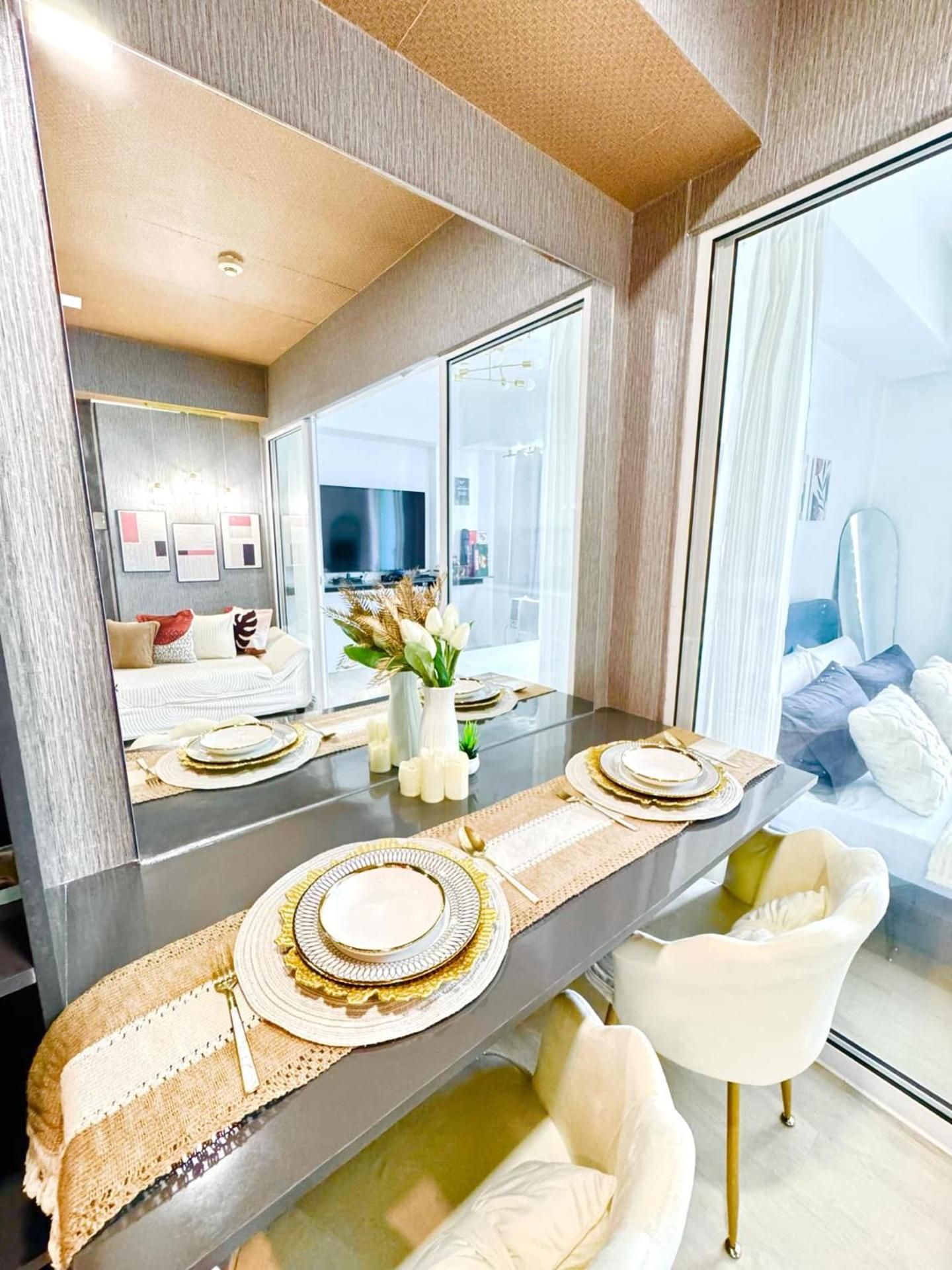 Apartment with Balcony