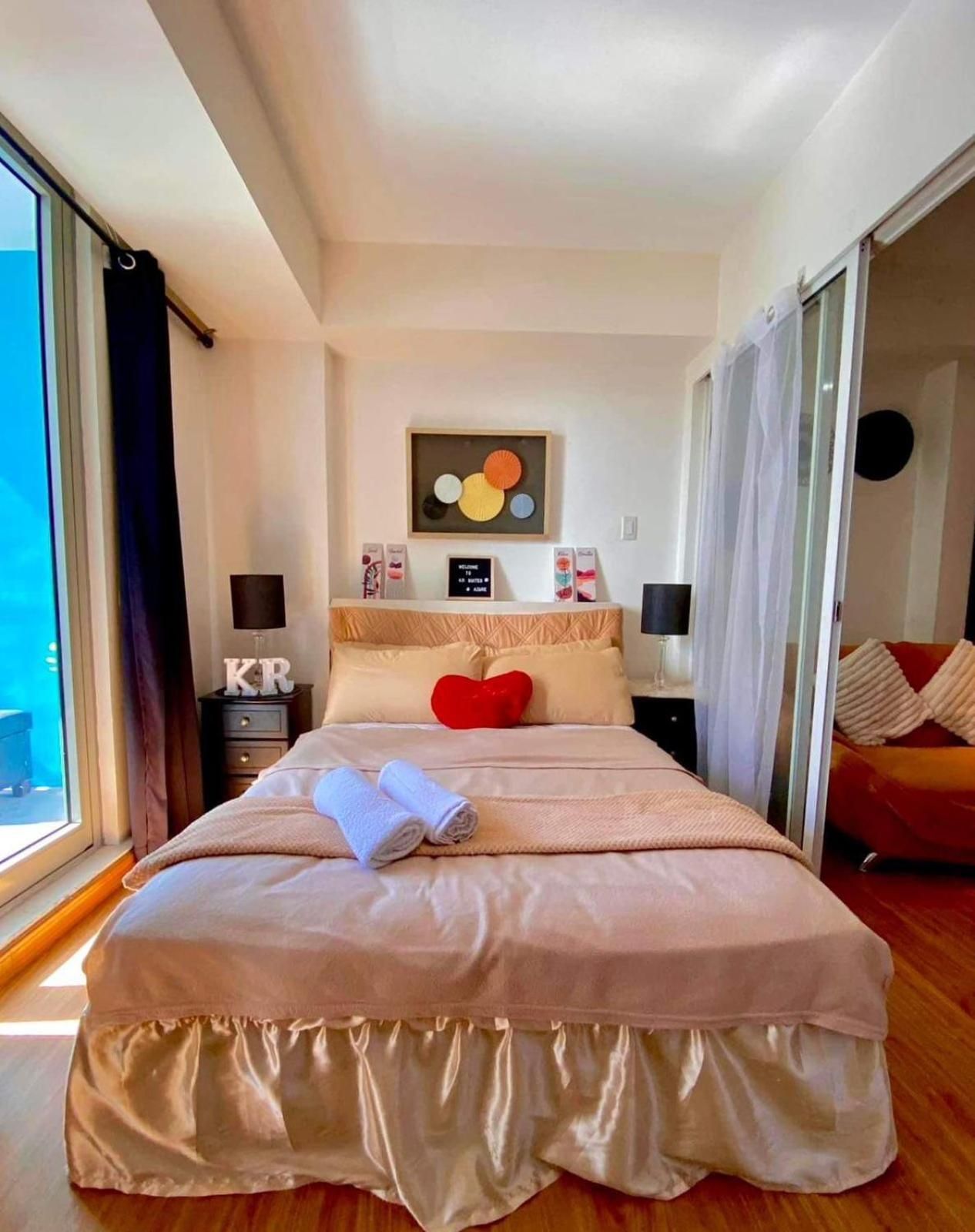 Studio with Balcony