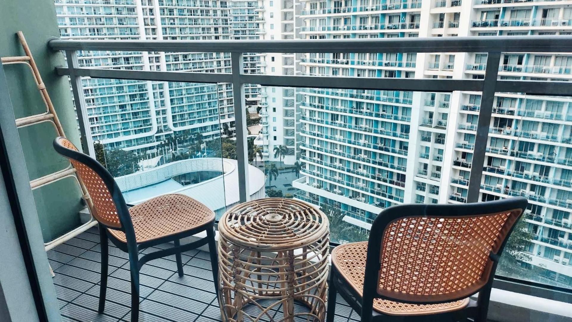 Studio with Pool View