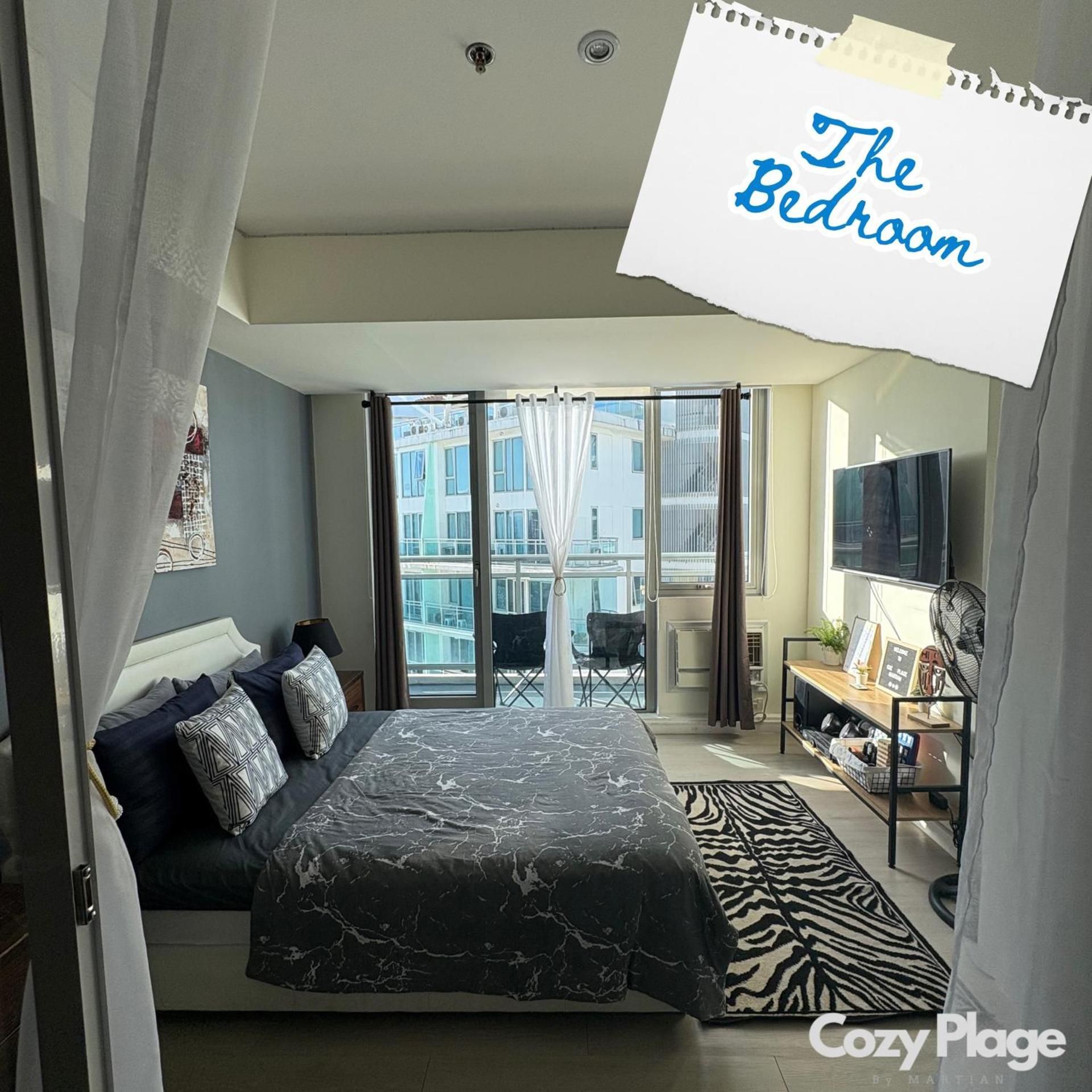 Apartment with Balcony