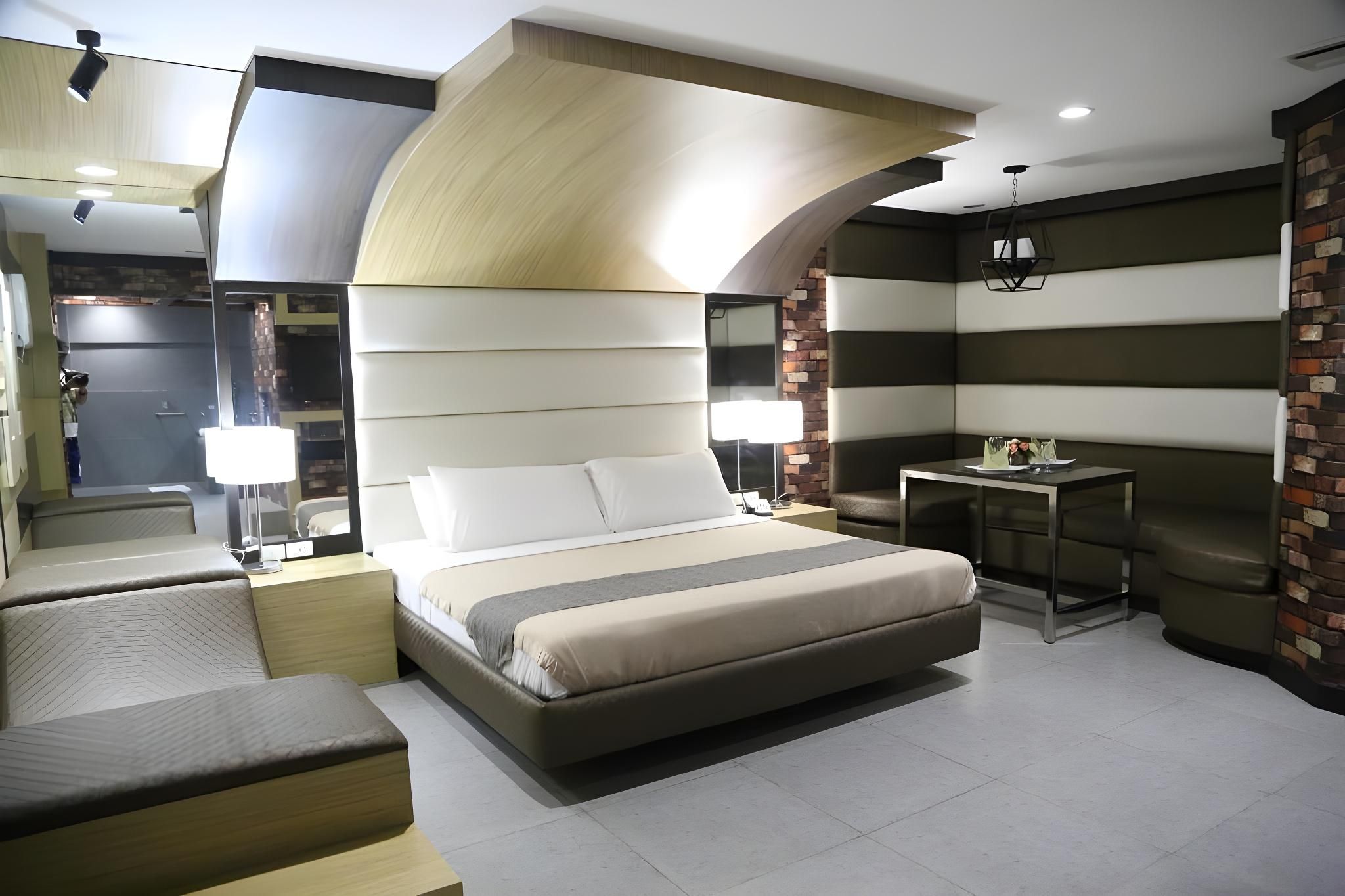 Standard Suite