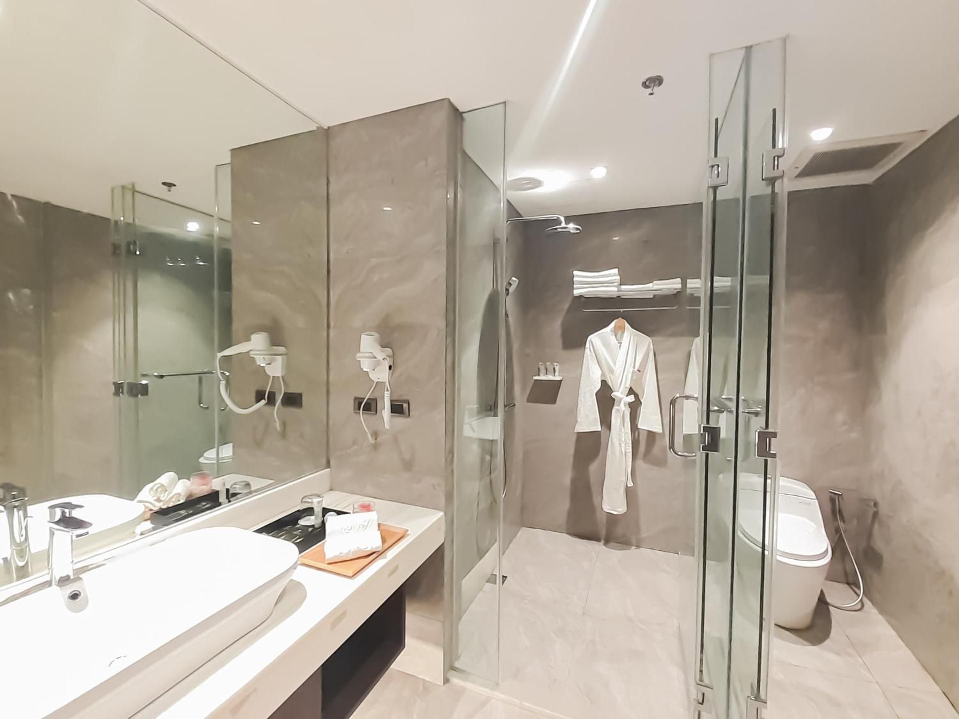 One Bedroom Suite