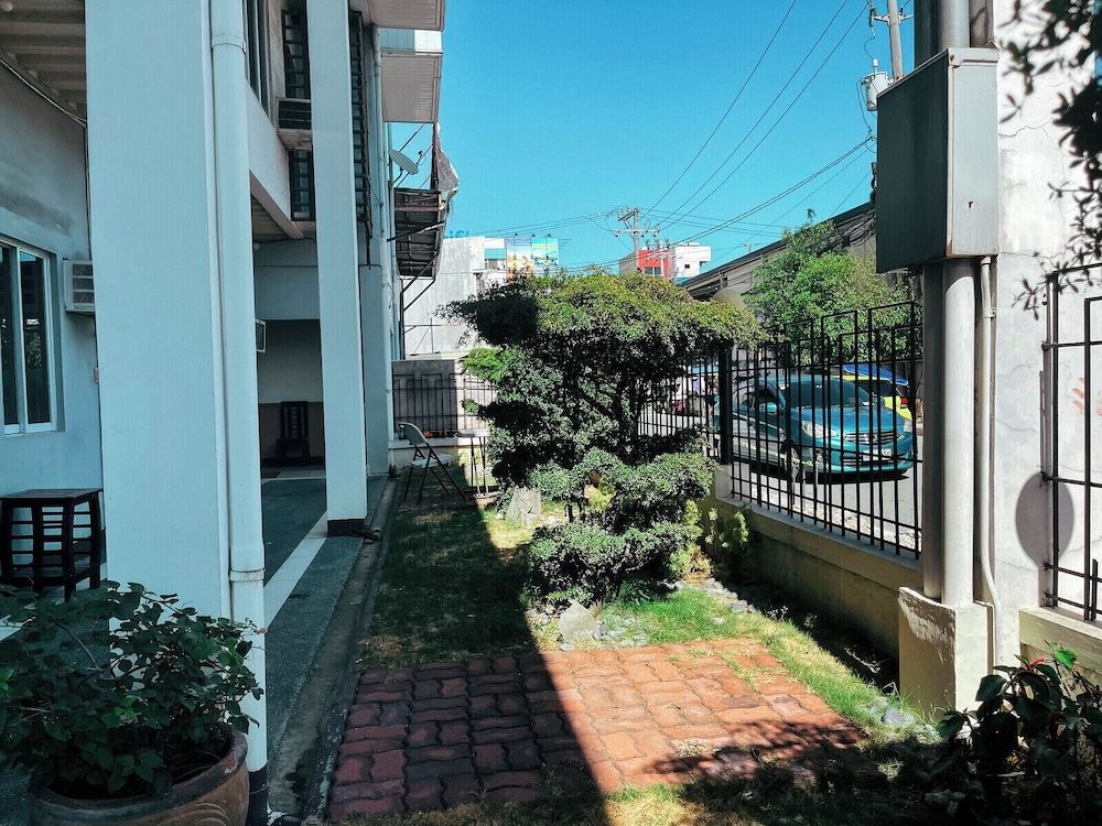 Siayan Travellers Inn Manila powered by Cocotel