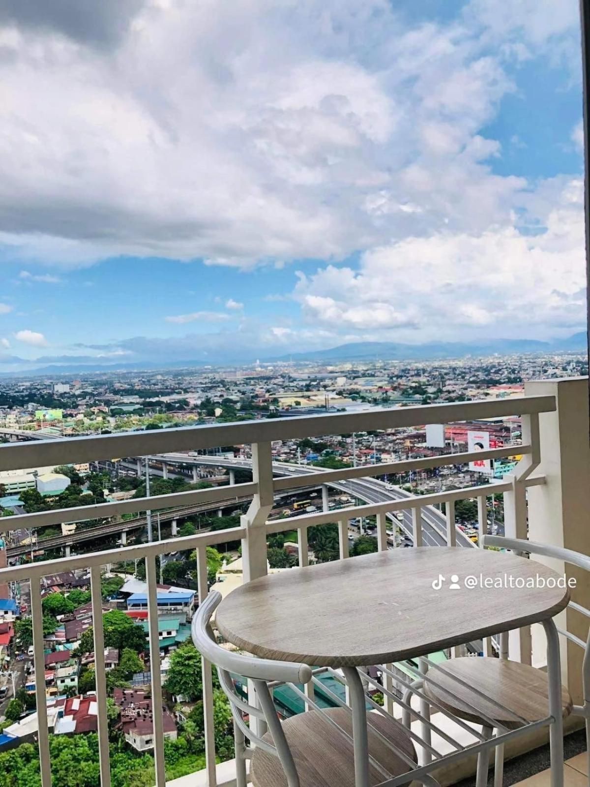Studio with Balcony