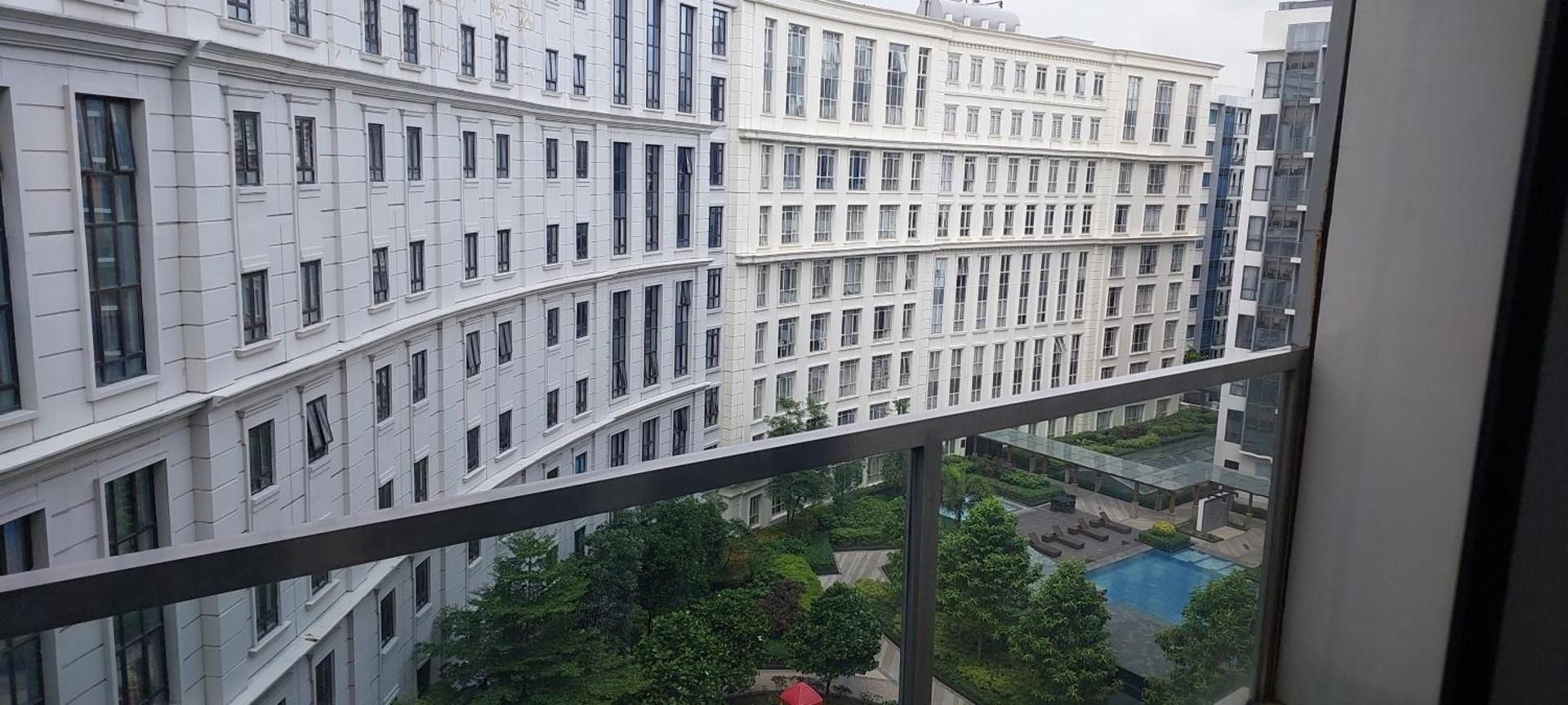 Apartment with Garden View