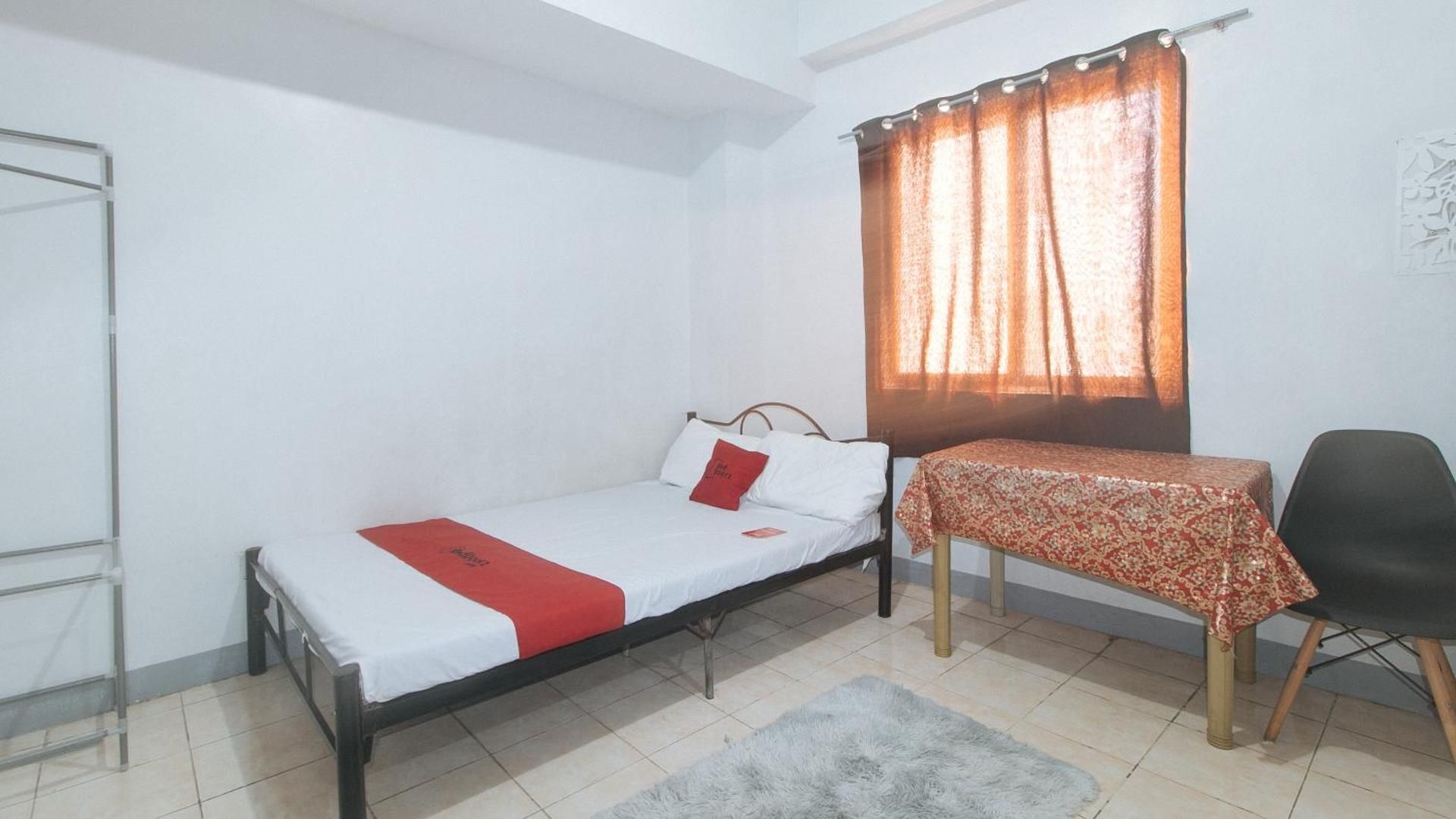 One Bed Room