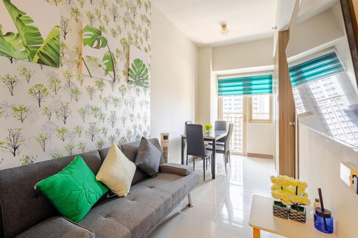 Family Room with Sea View