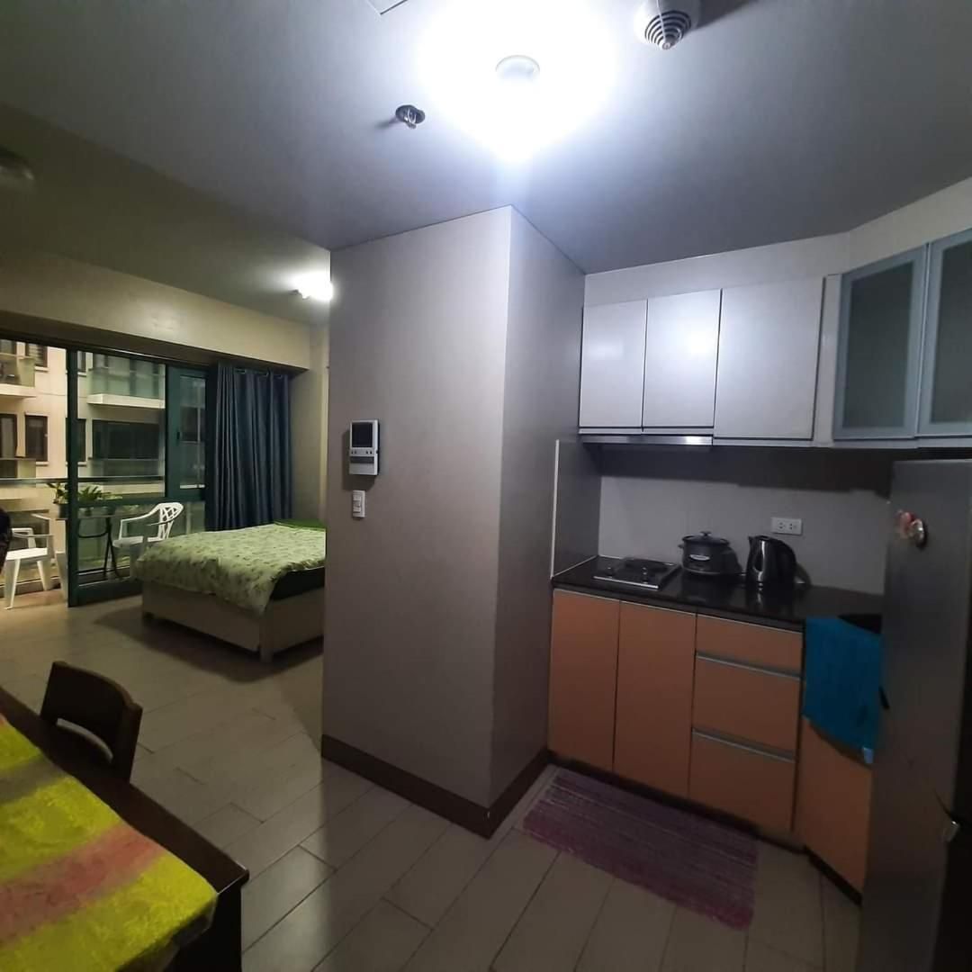 Studio with Balcony