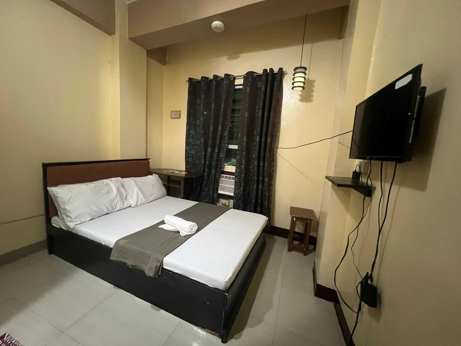 Small Single Room