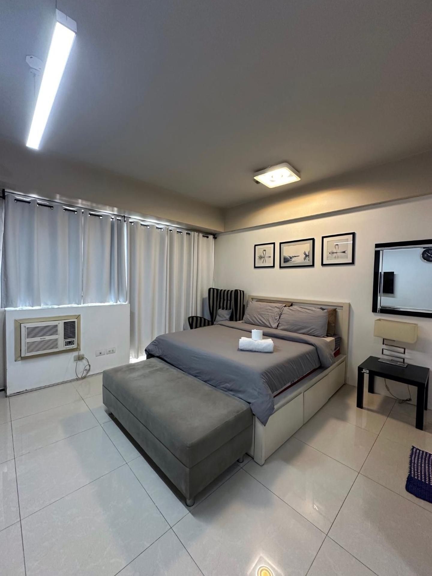 Studio with Balcony
