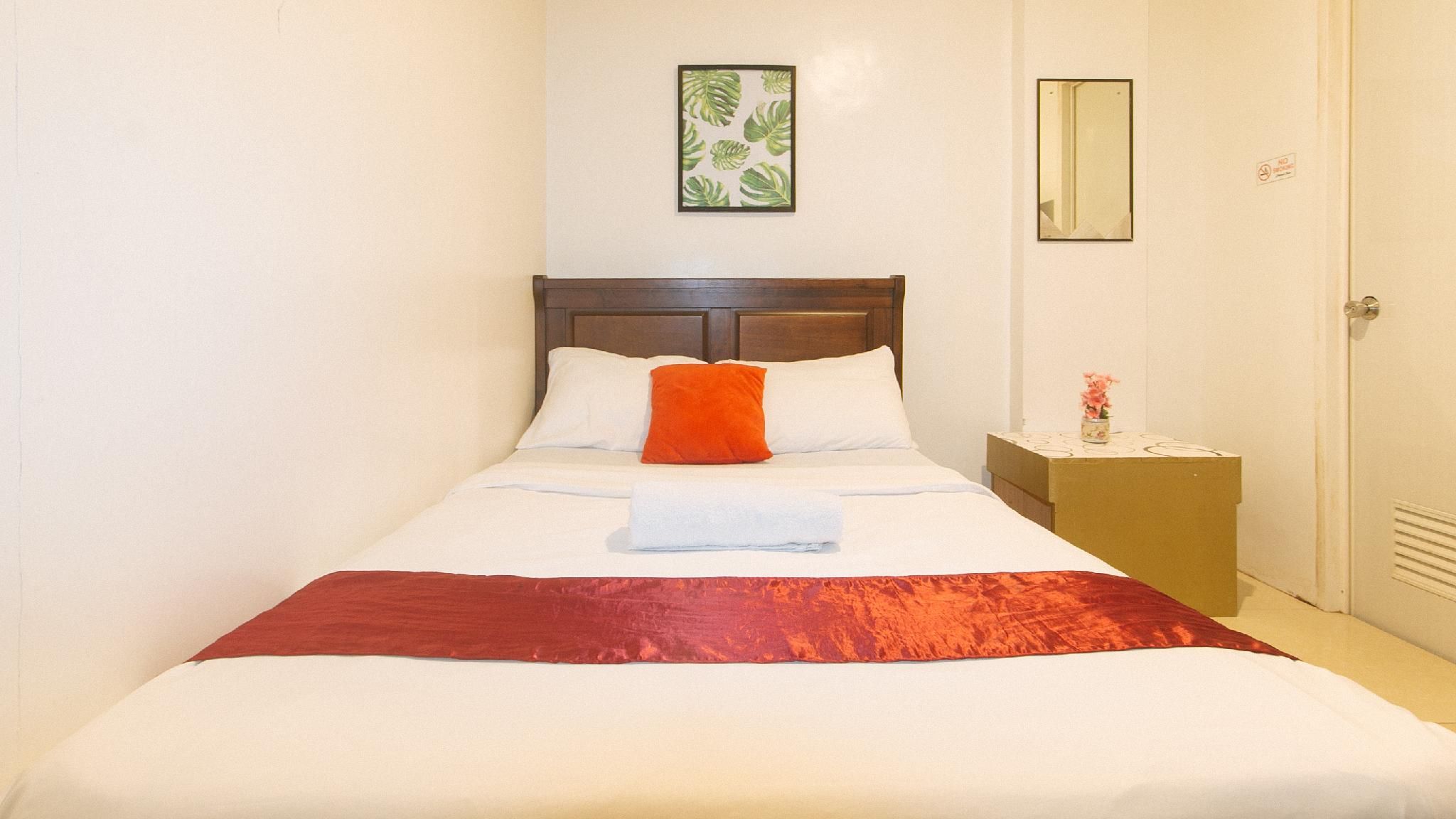 Standard Double with Shared Bathroom