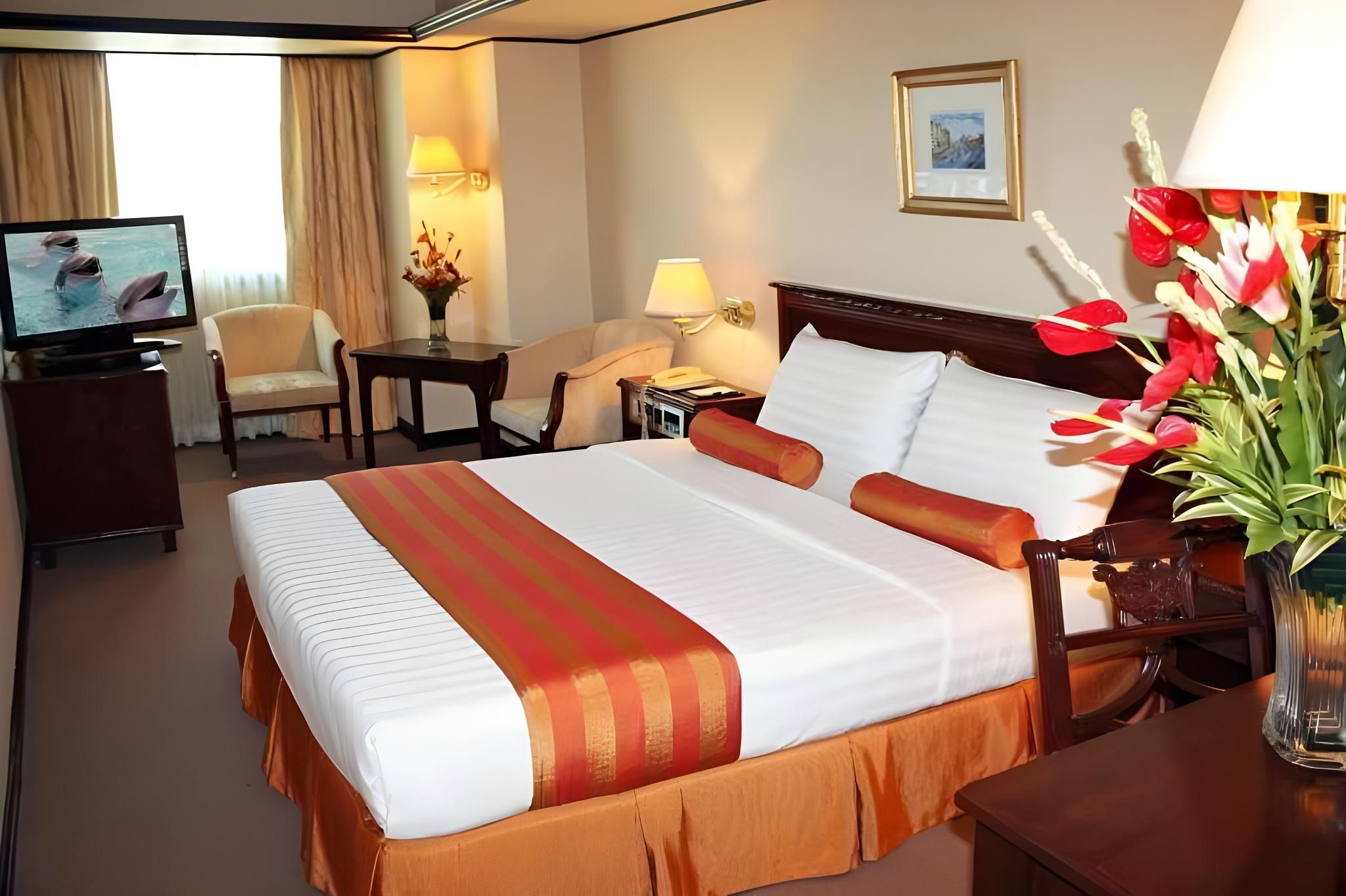 Networld Hotel Spa and Casino Deluxe Room 2