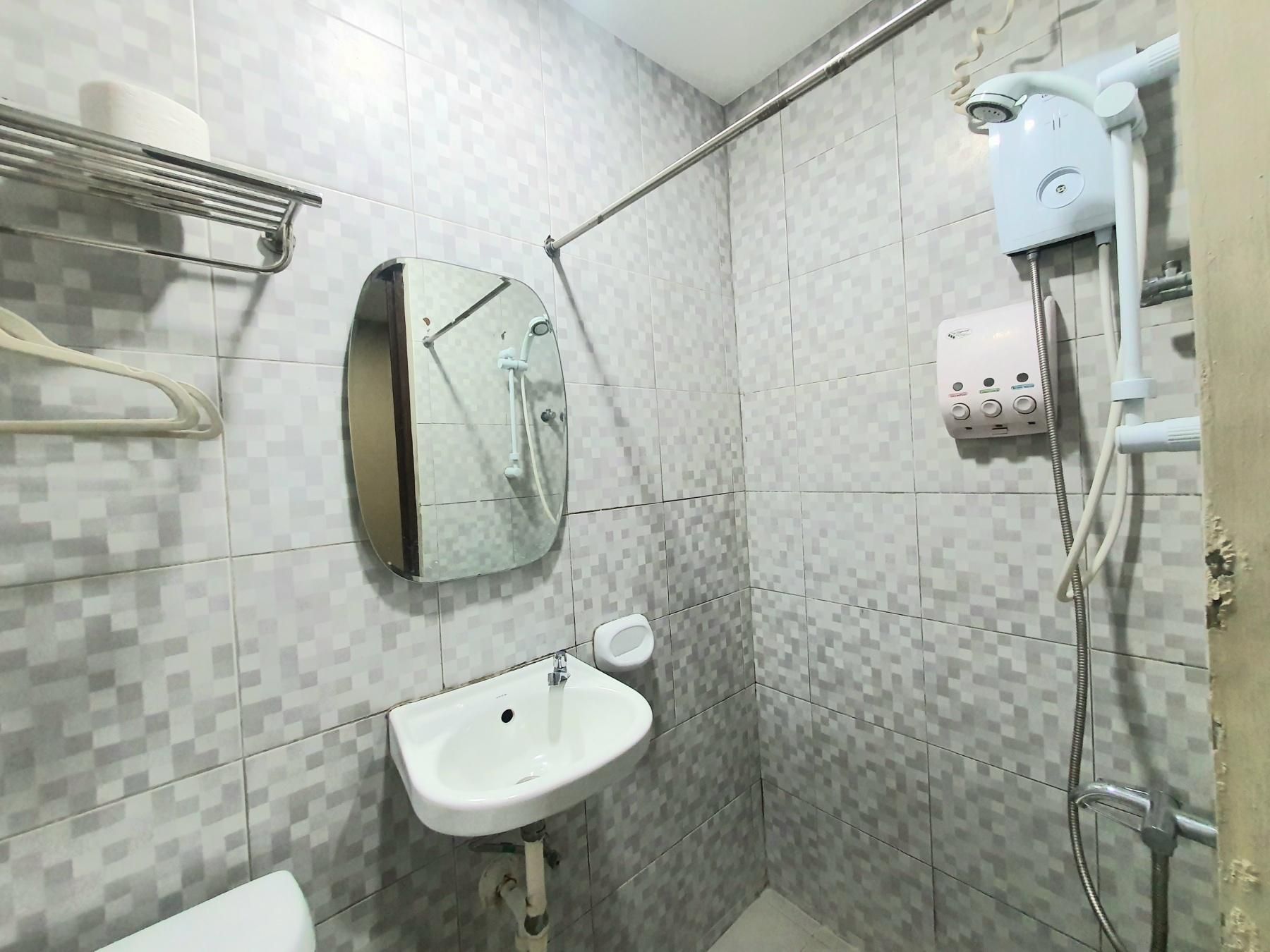 One Terence Residences Pasay near MOA Double Room 3