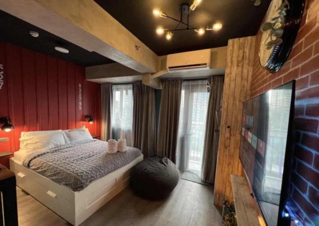 Studio with Balcony