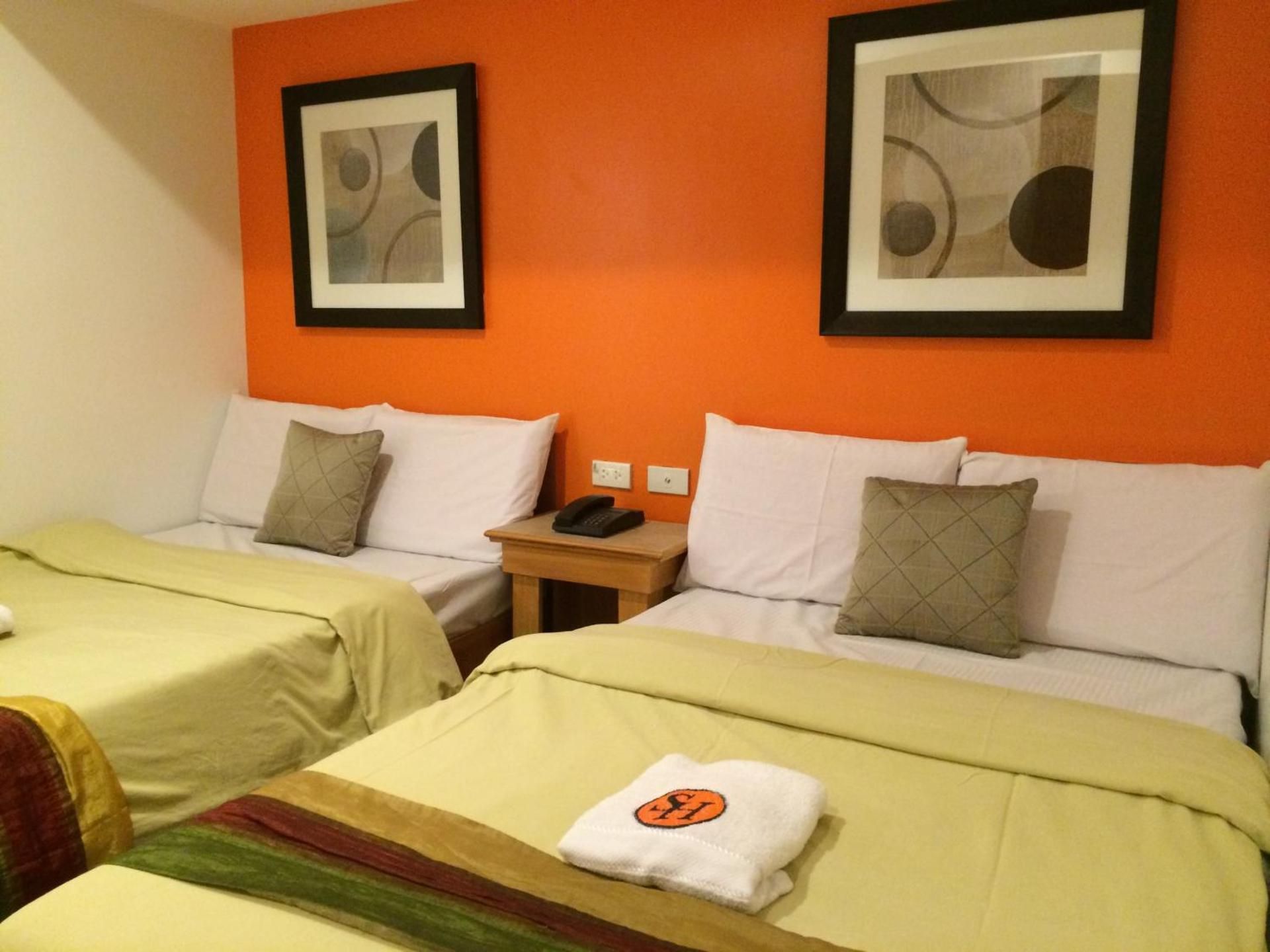 Quadruple Room with Private  Bathroom