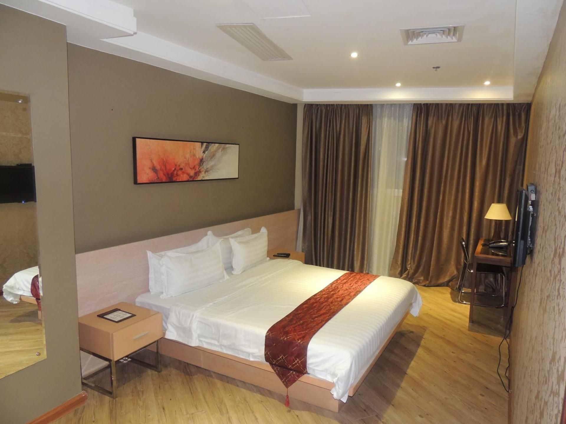 Premier Suite 
