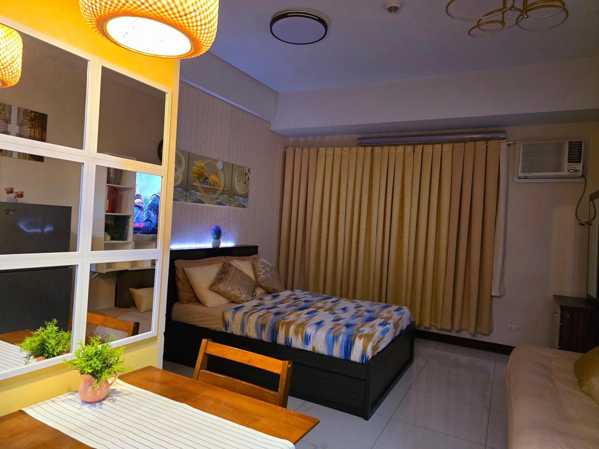 Studio with Sofa Bed