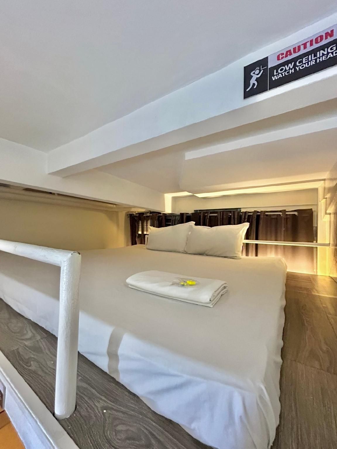 Quad Room B