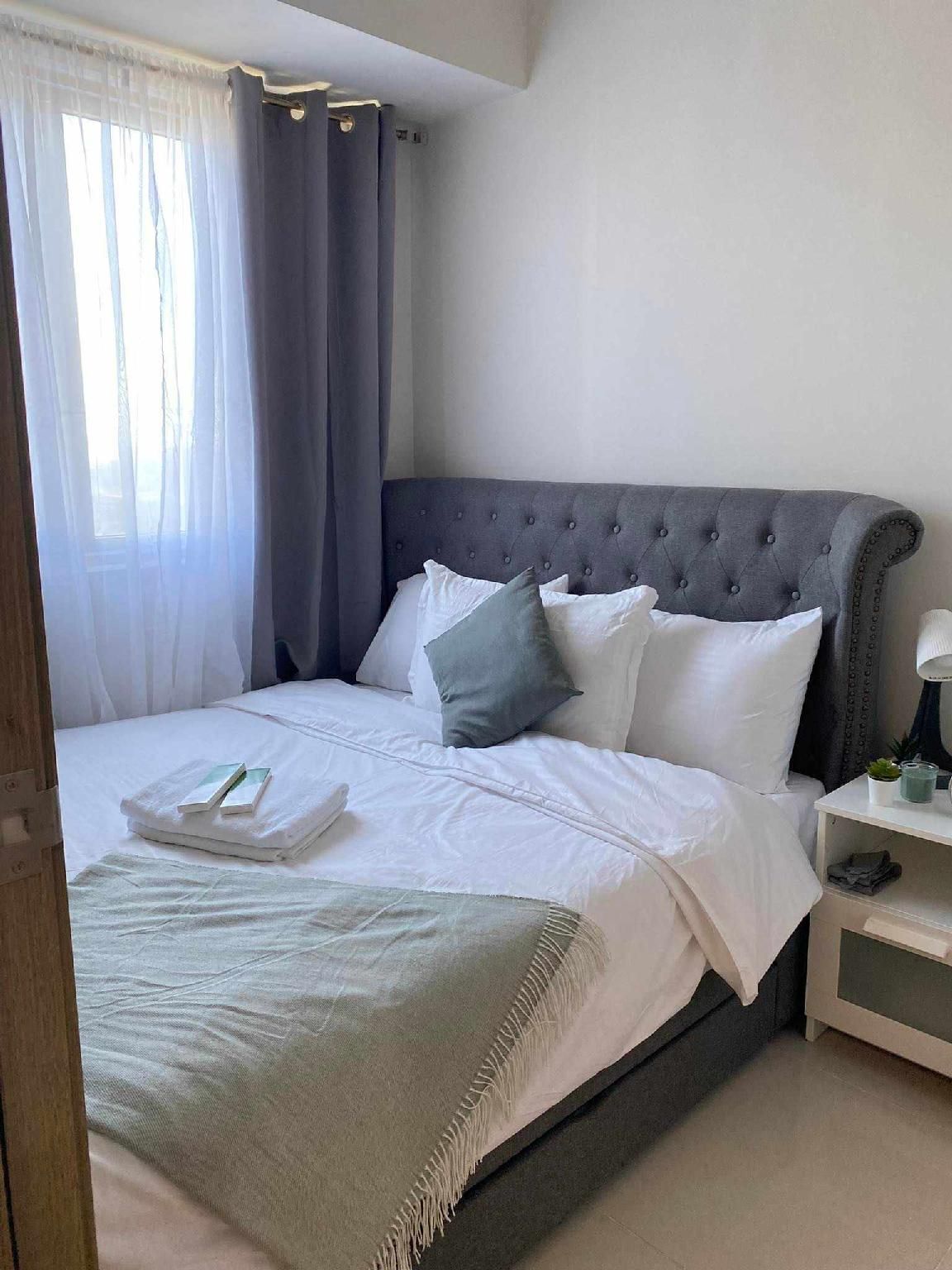 One Bedroom Apartment - Balcony