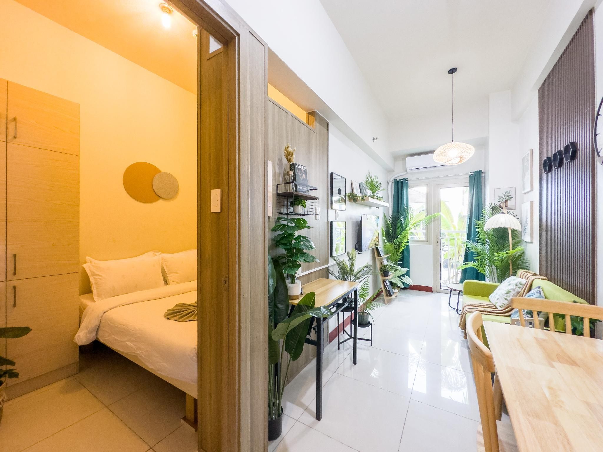 Artistic - Premium One Bedroom with Balcony