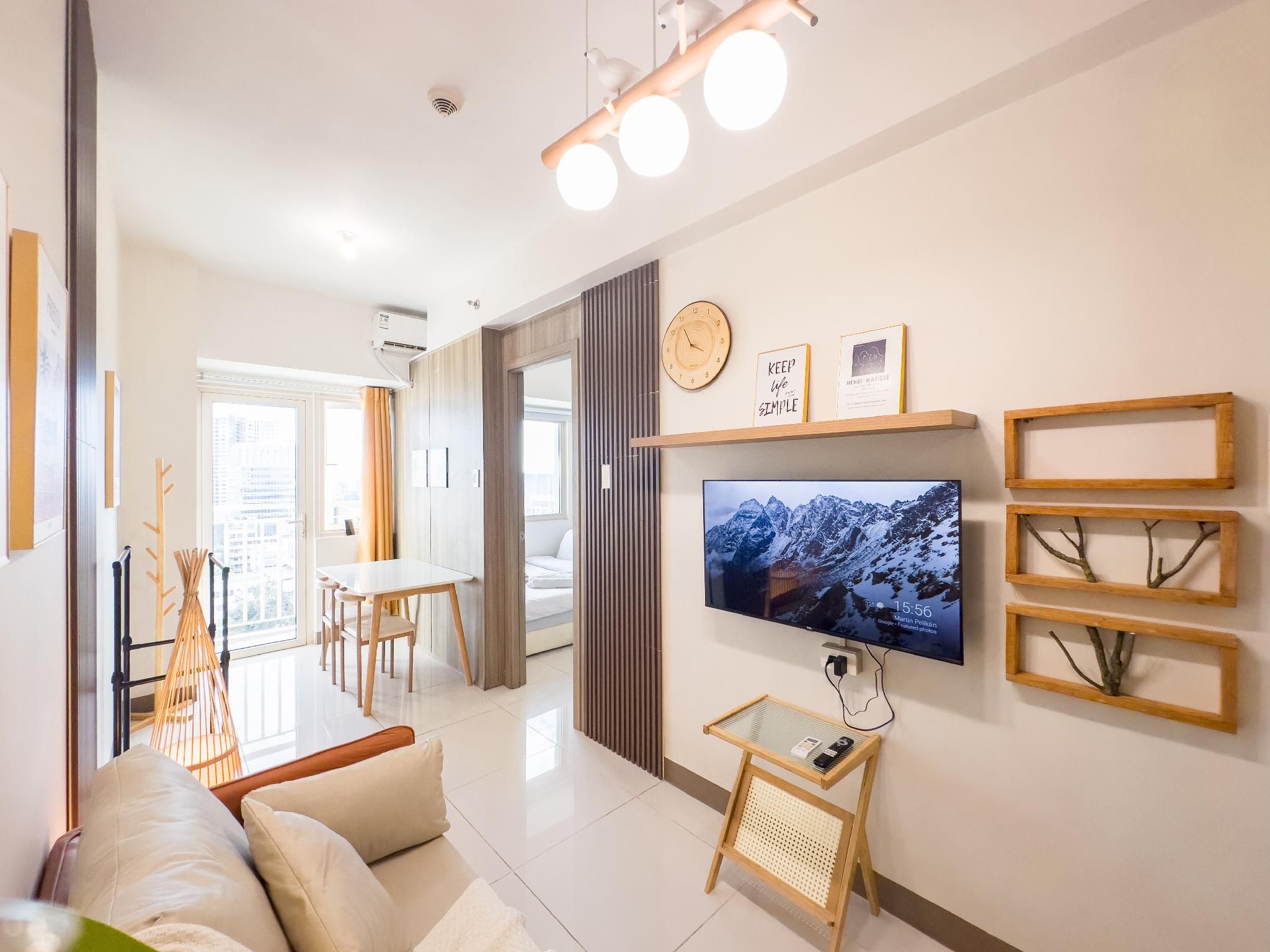 Modern Style | Featured One Bedroom With Balcony