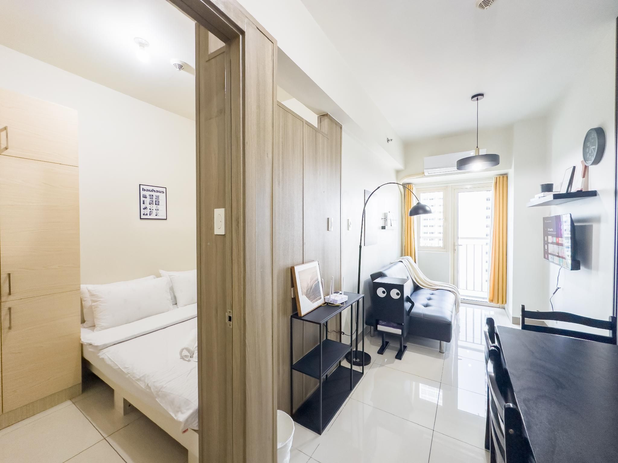 Modern Style - Premium Suite with Bay View