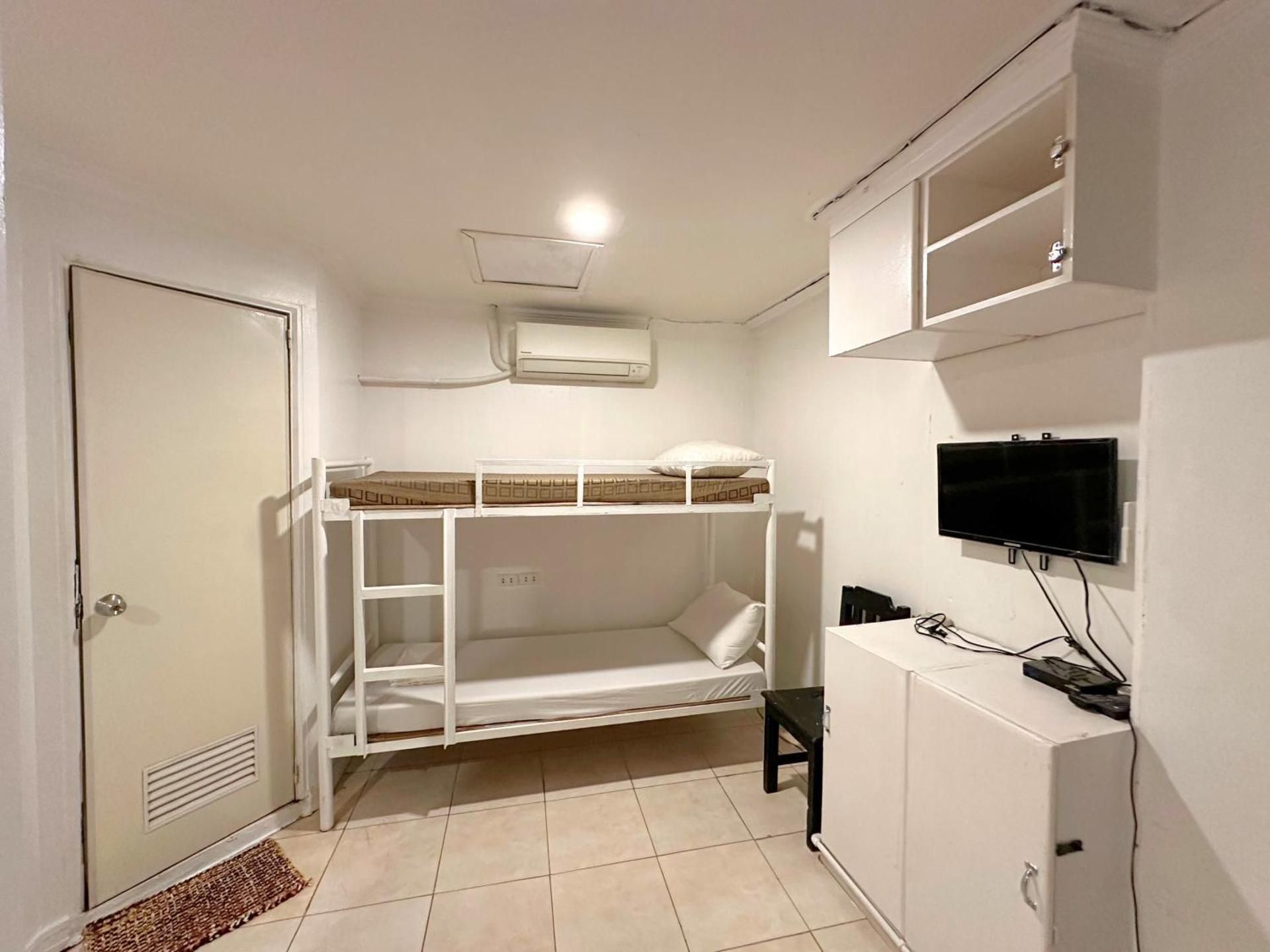 1 Person in 8-Bed Dormitory - Male Only
