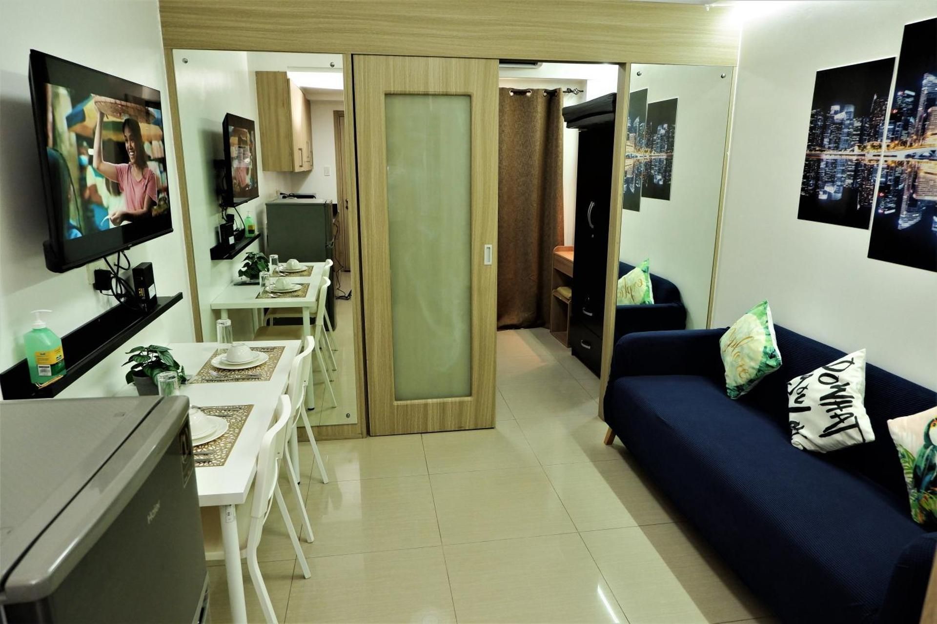 MOA Arena 1155 CONDOTEL DYNASTEL SHORE Family Room