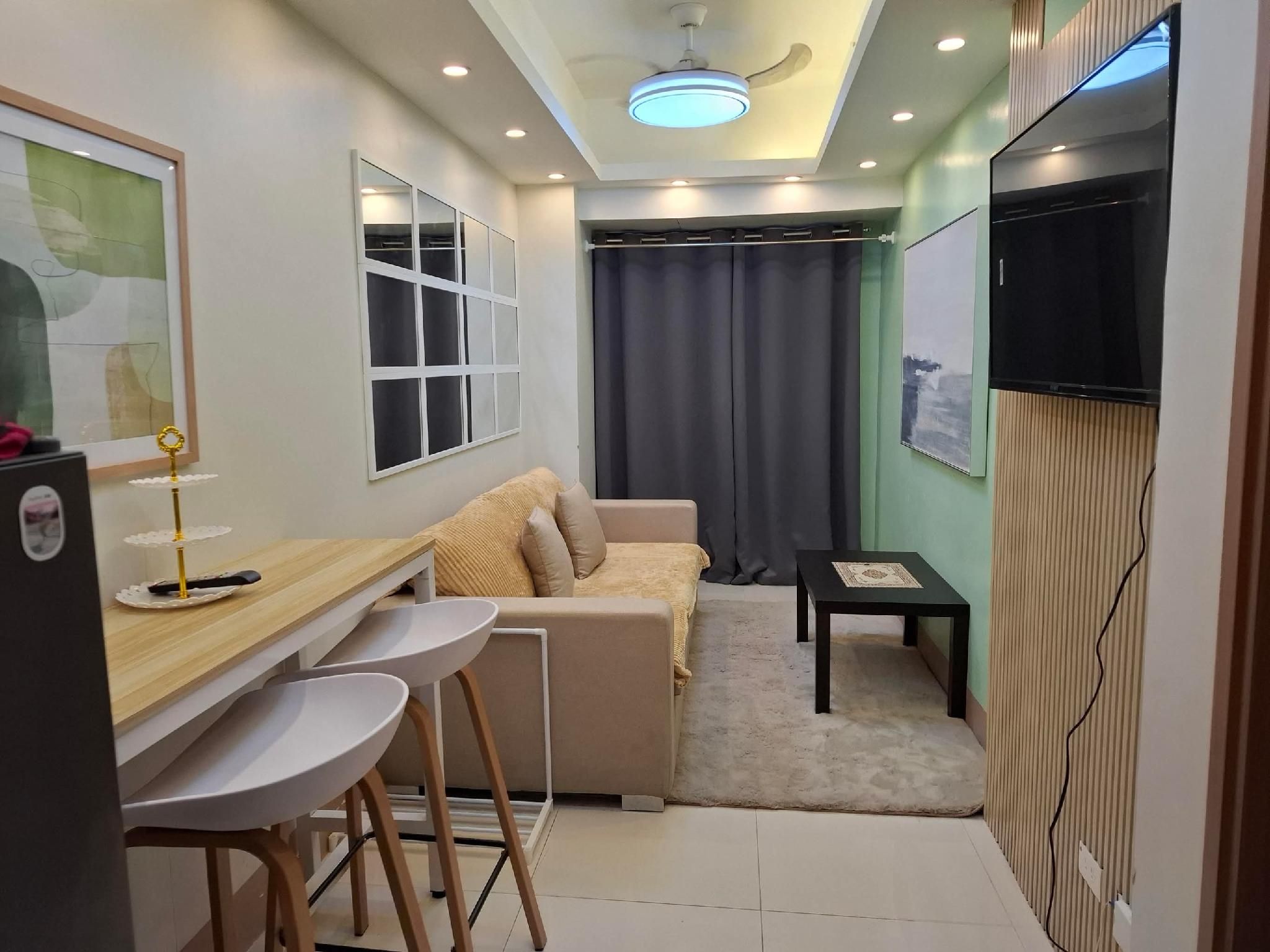 1 Bedroom W Balcony