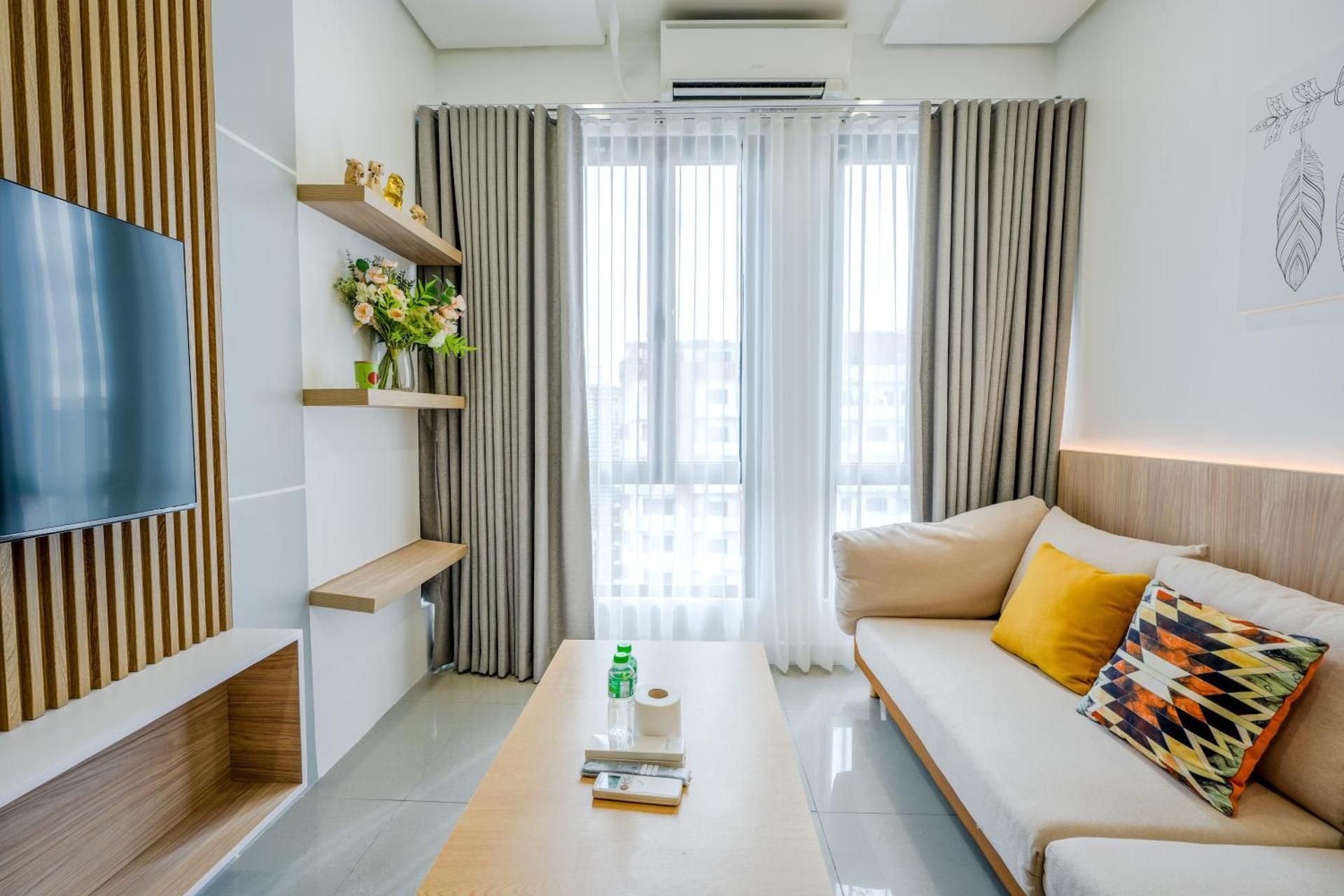 One-Bedroom Premier Apartment