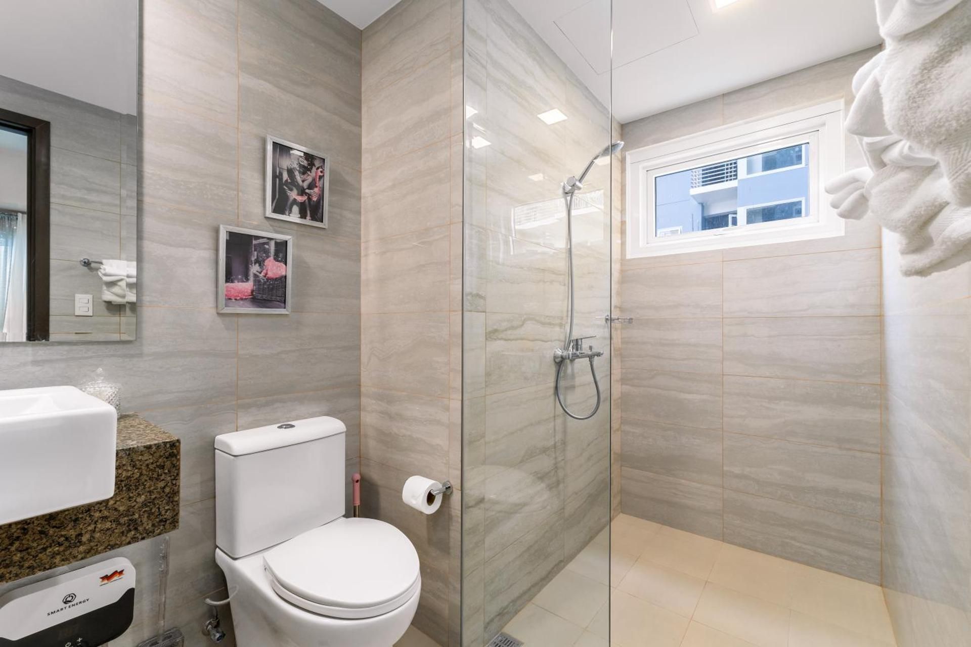 Two-Bedroom Deluxe Apartment