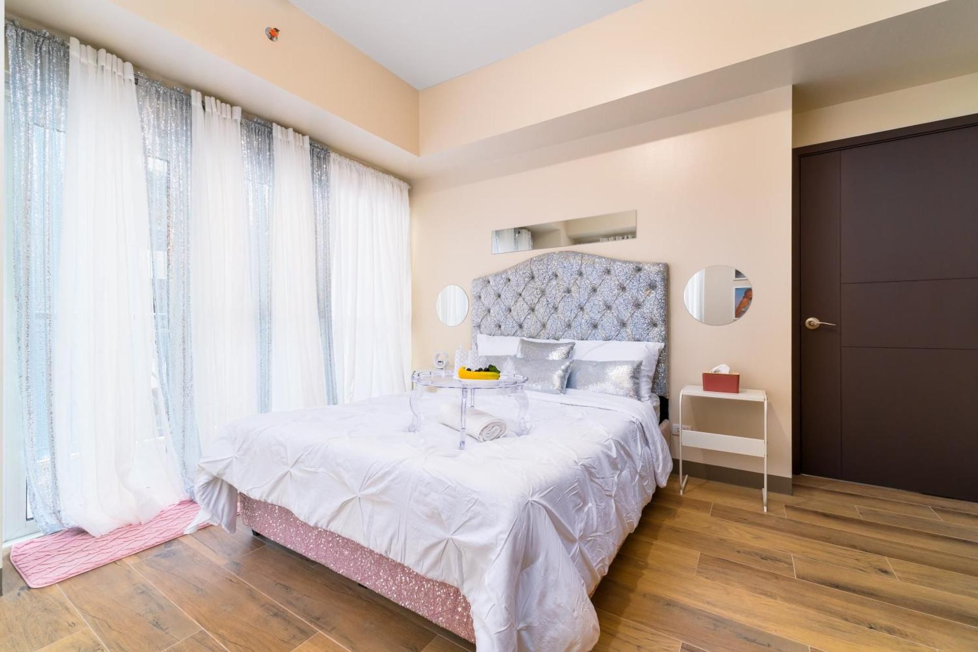 Two-Bedroom Deluxe Apartment