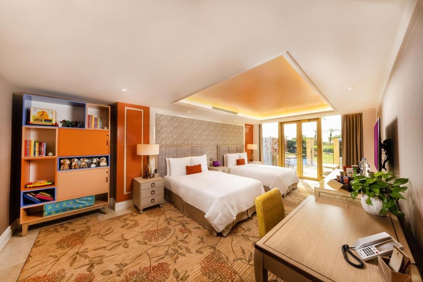 Garden Suite with Executive Lounge Access