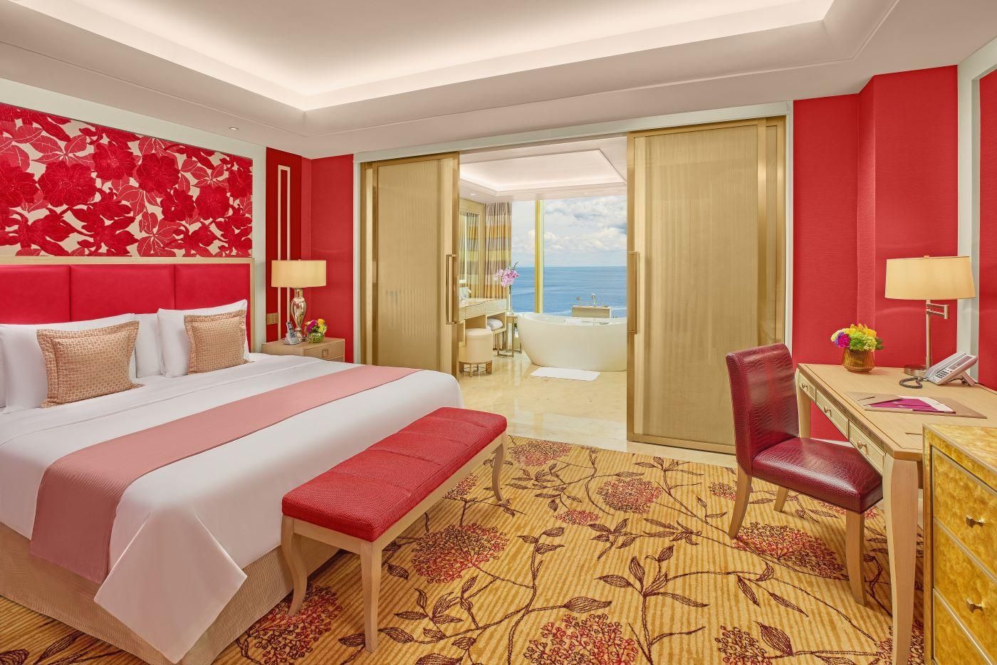 Deluxe Room - King Bed