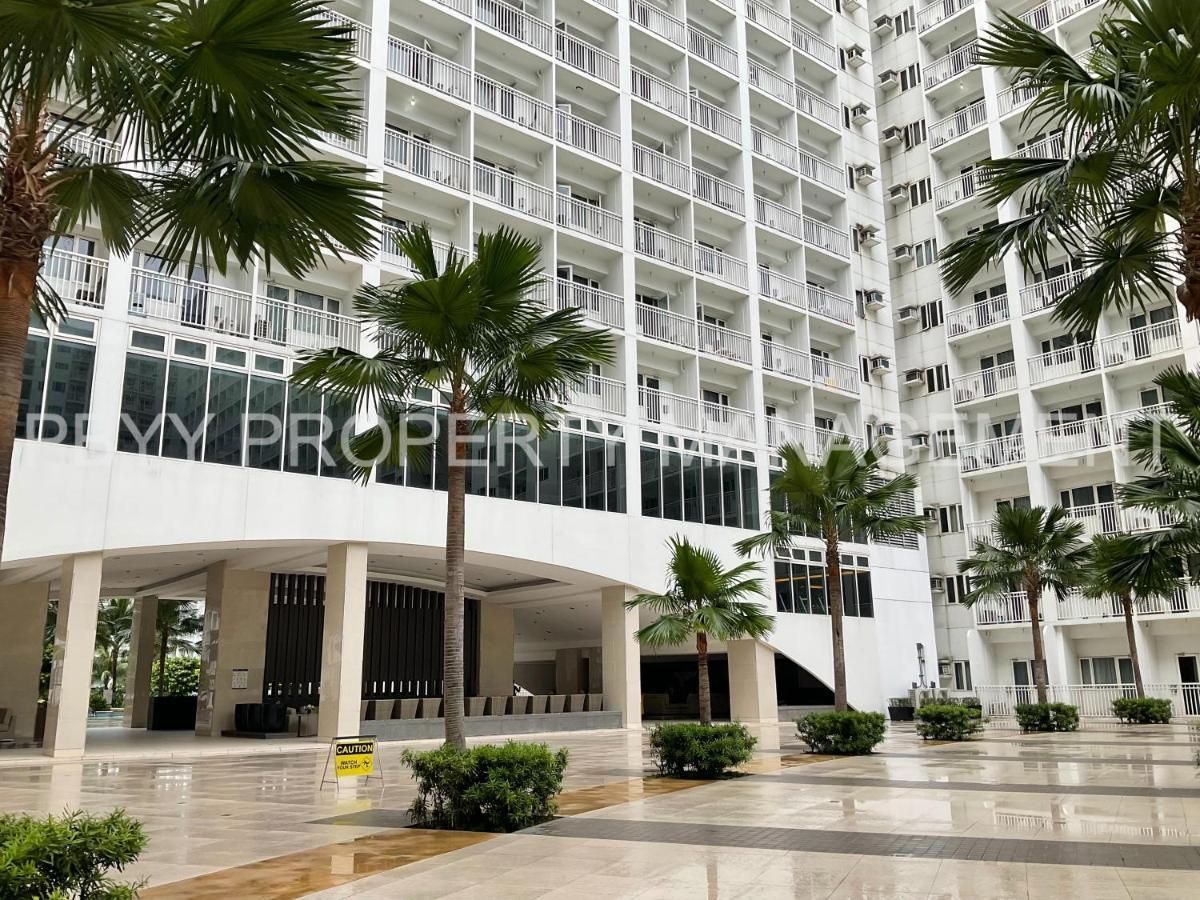 Shore Residences Mall of Asia Stays by PBYY